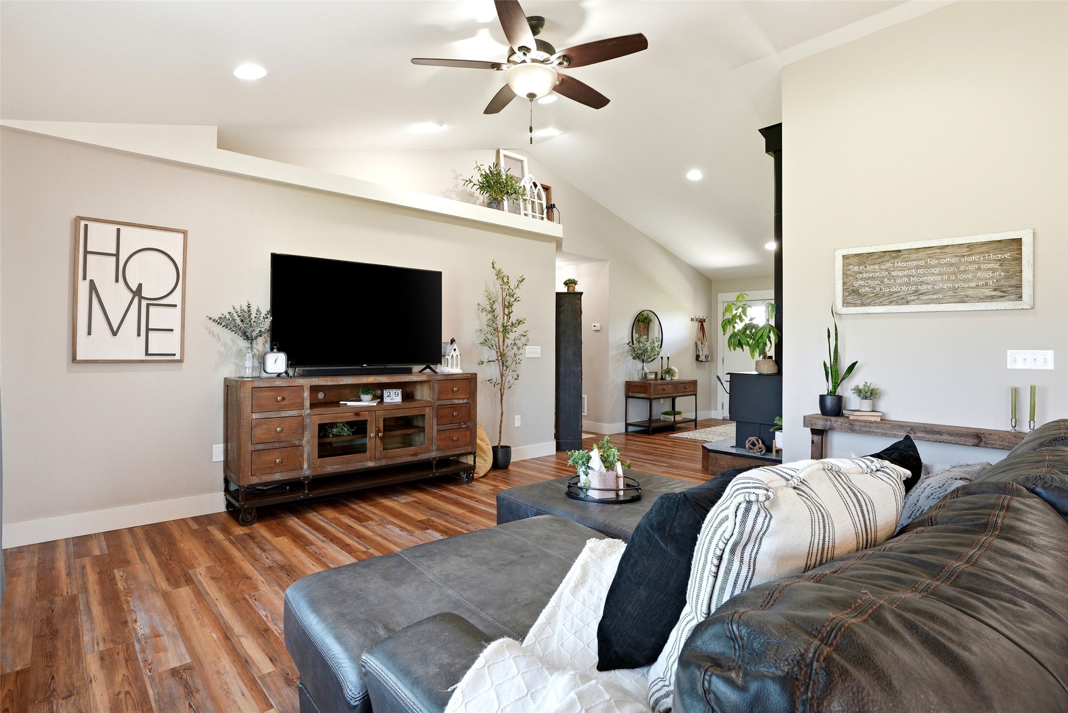 3190 Delaford Loop Property Photo 12