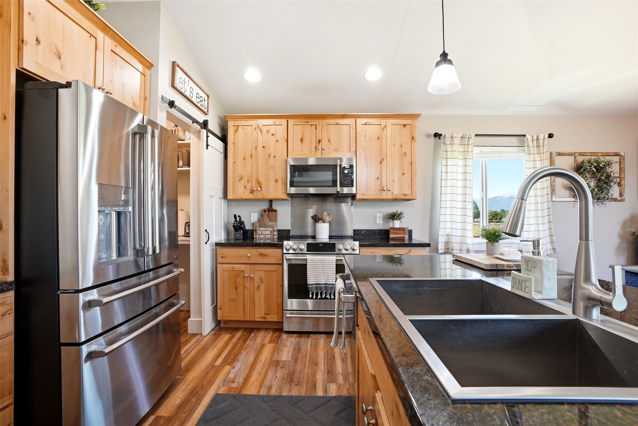 3190 Delaford Loop Property Photo 19