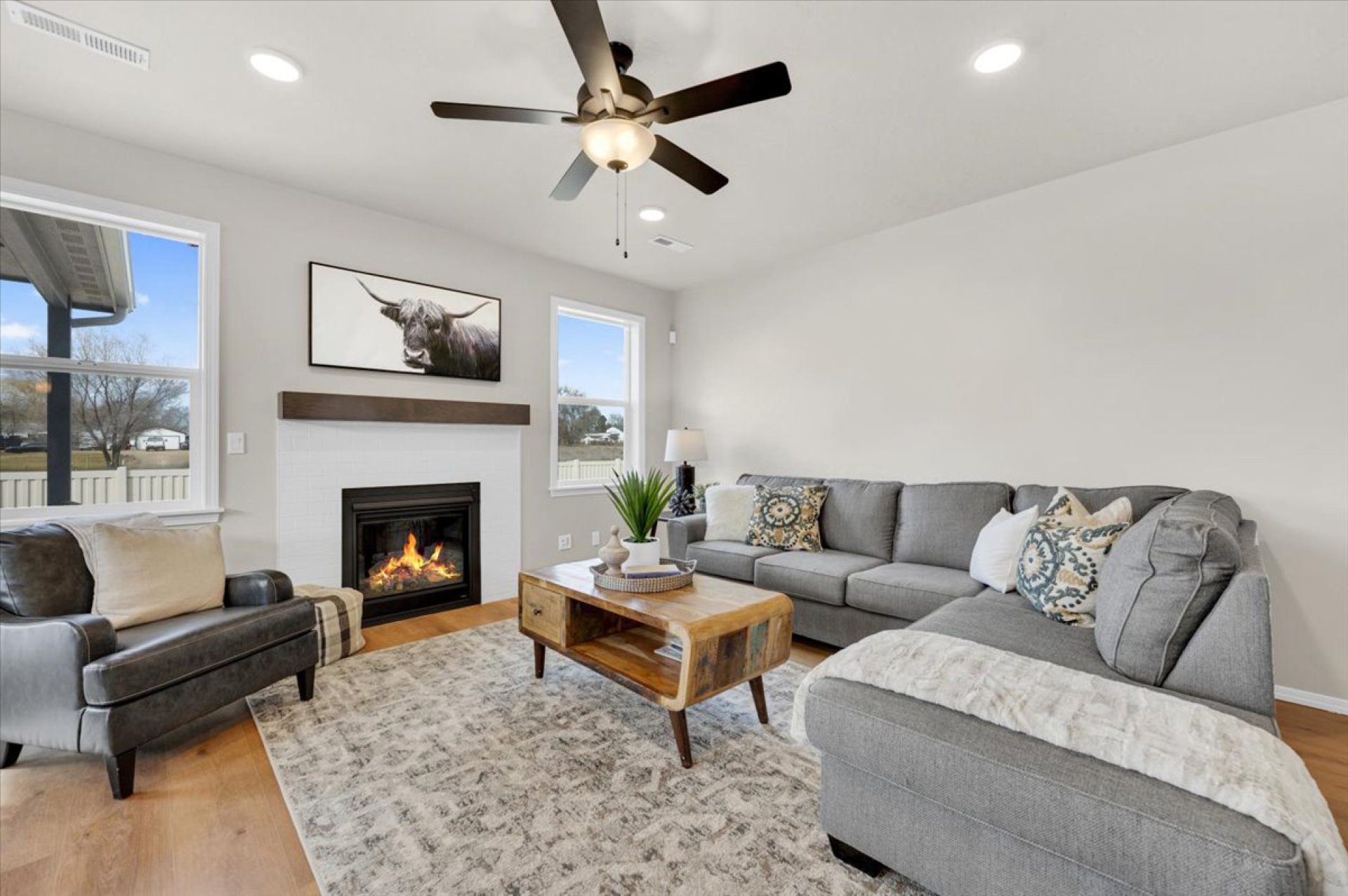 10412 Dufferin Drive Property Photo 8