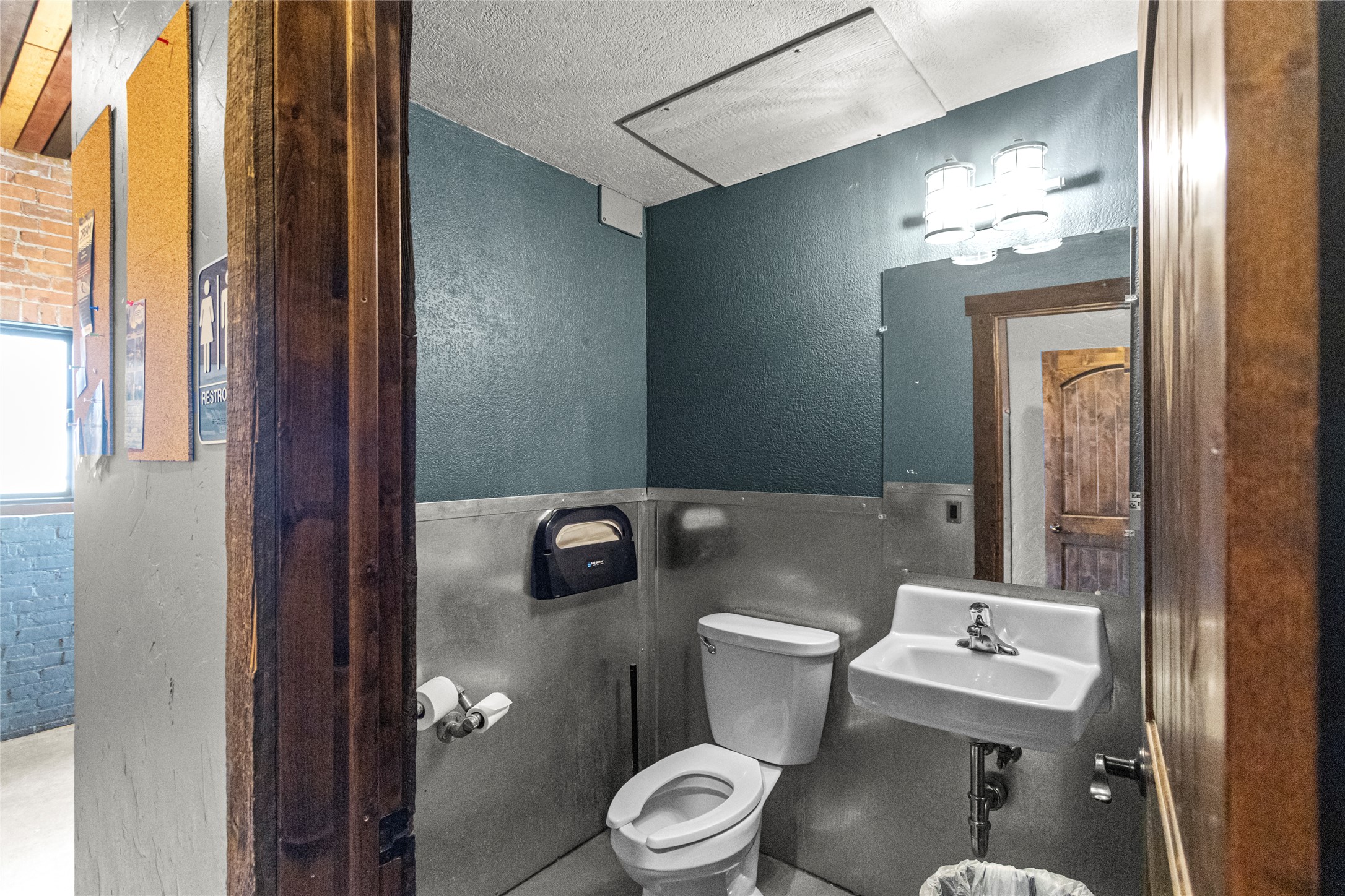 55 1st Avenue Nw Property Photo 28