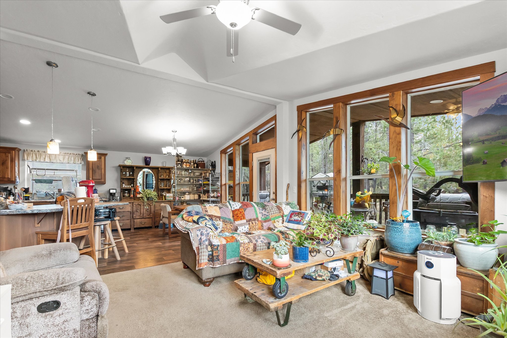 10657 Us Highway 2 W Property Photo 15