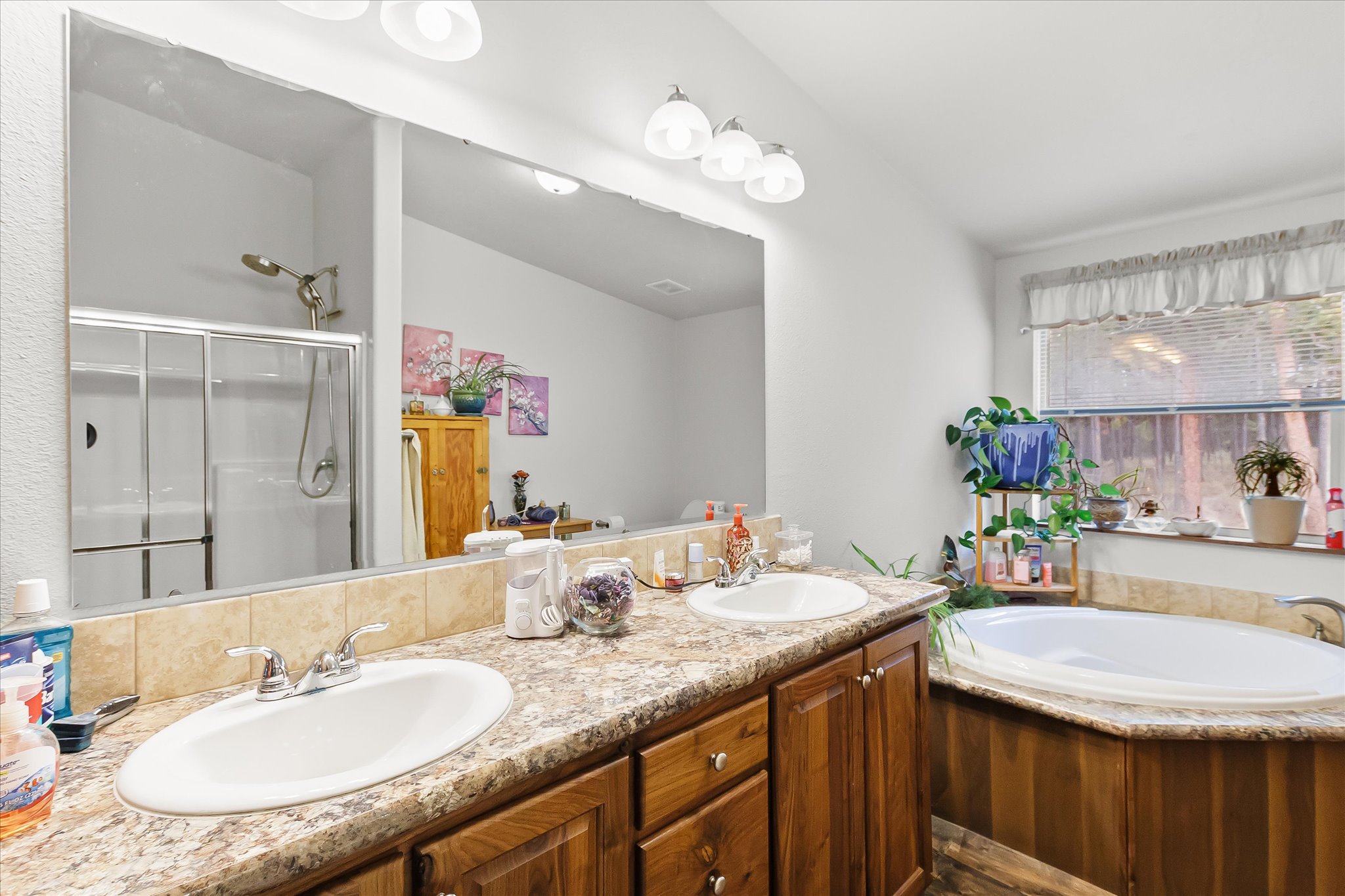 10657 Us Highway 2 W Property Photo 28