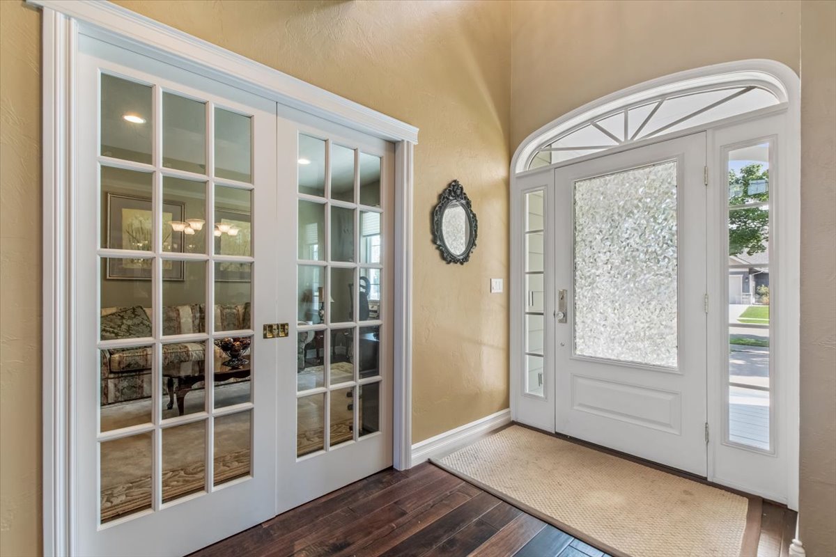 6 Glacier Circle Property Photo 6