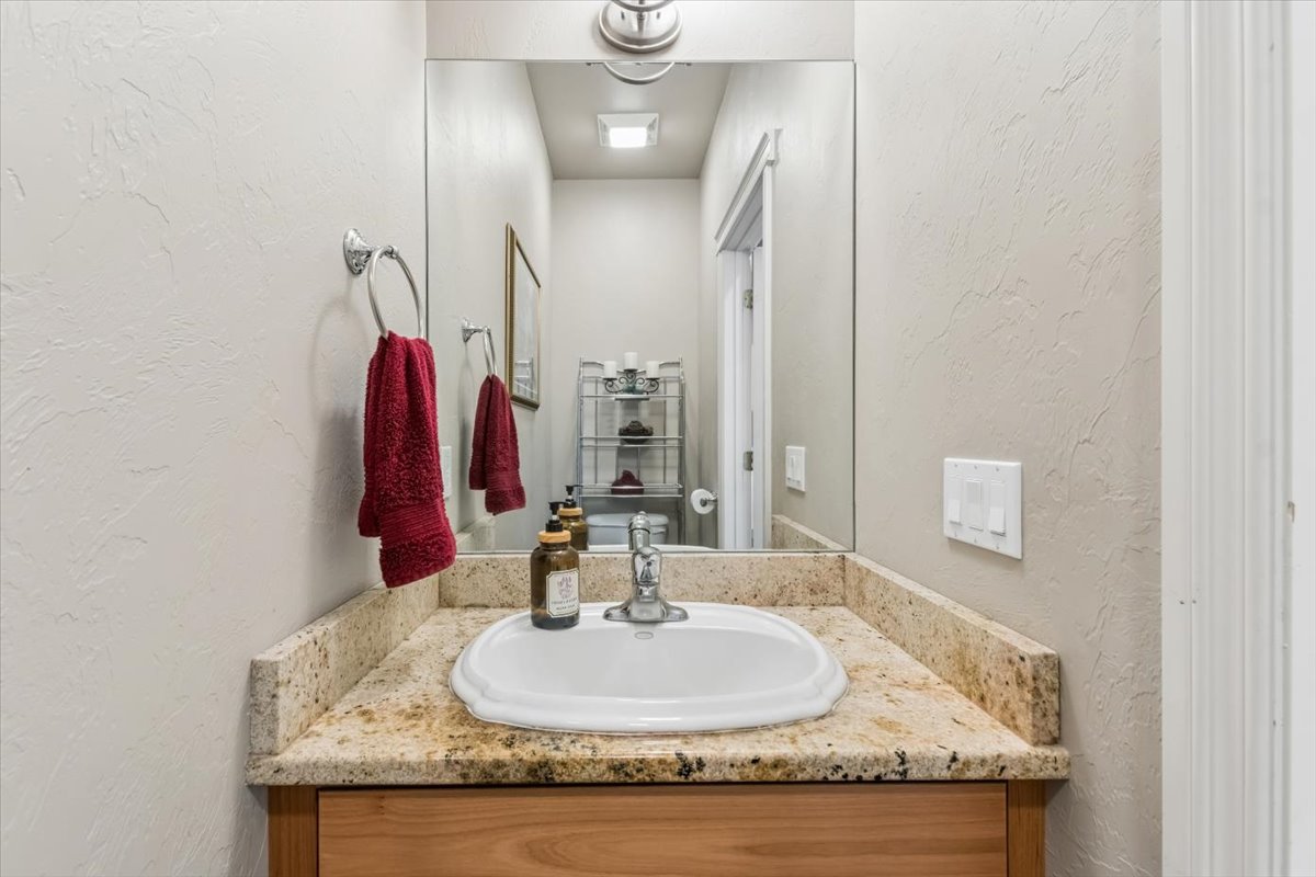 6 Glacier Circle Property Photo 27
