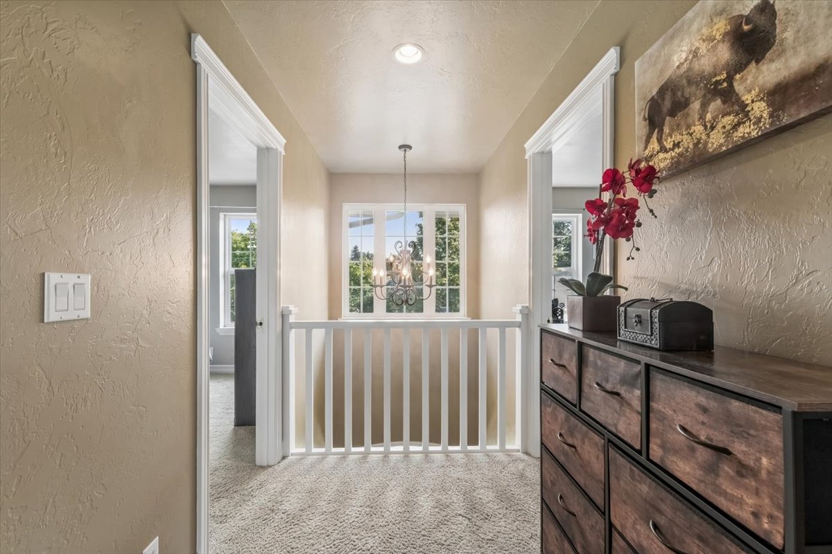 6 Glacier Circle Property Photo 29