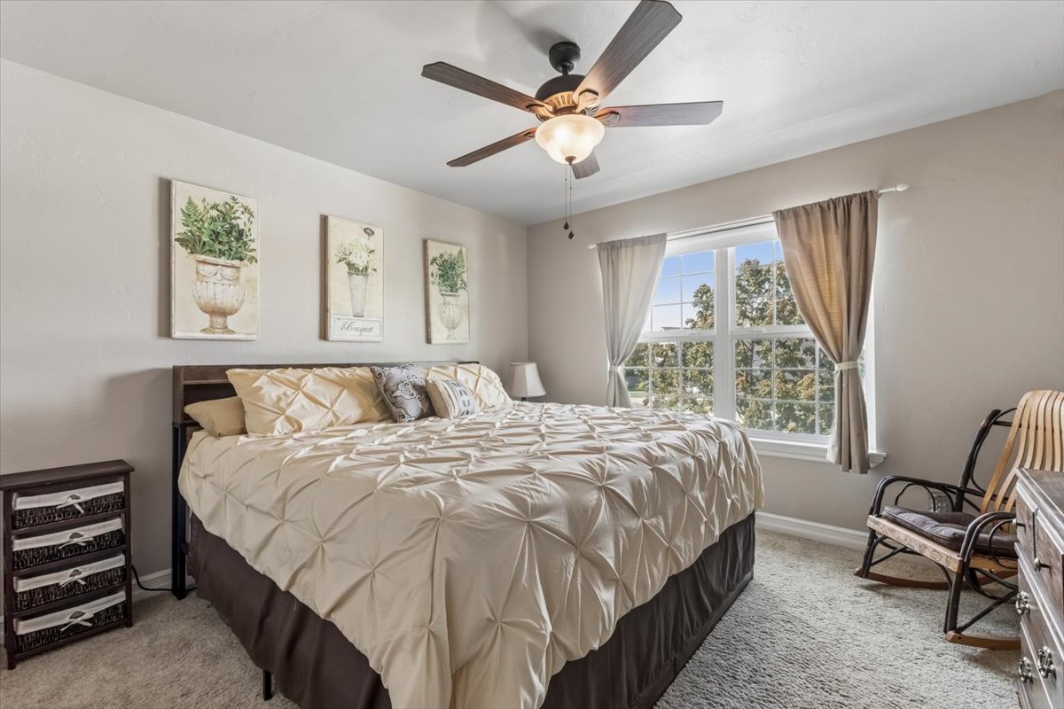 6 Glacier Circle Property Photo 33