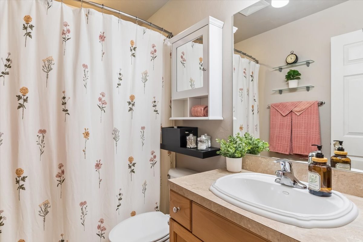6 Glacier Circle Property Photo 34