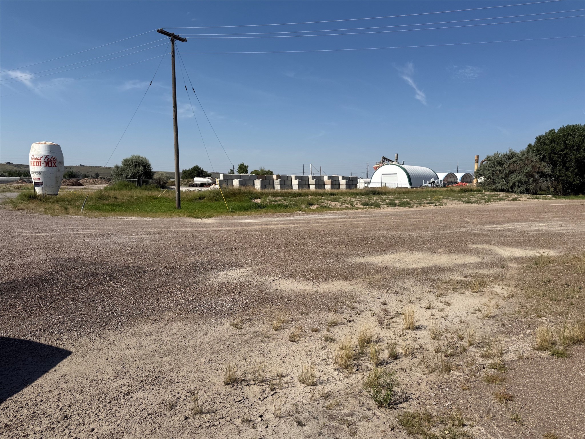 1600 Vaughn Road Property Photo 3