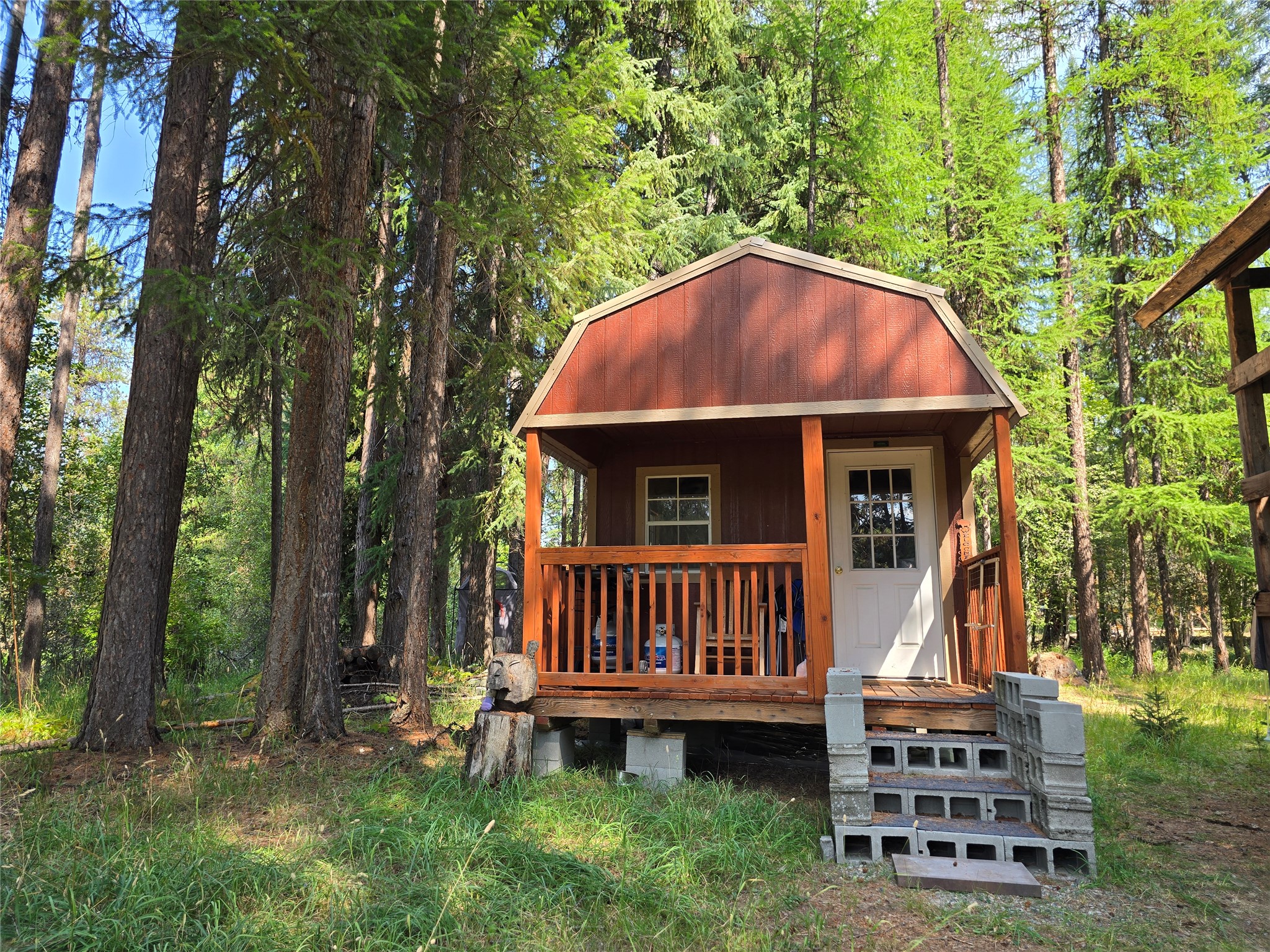1054 Tamarack Lane Property Photo 3
