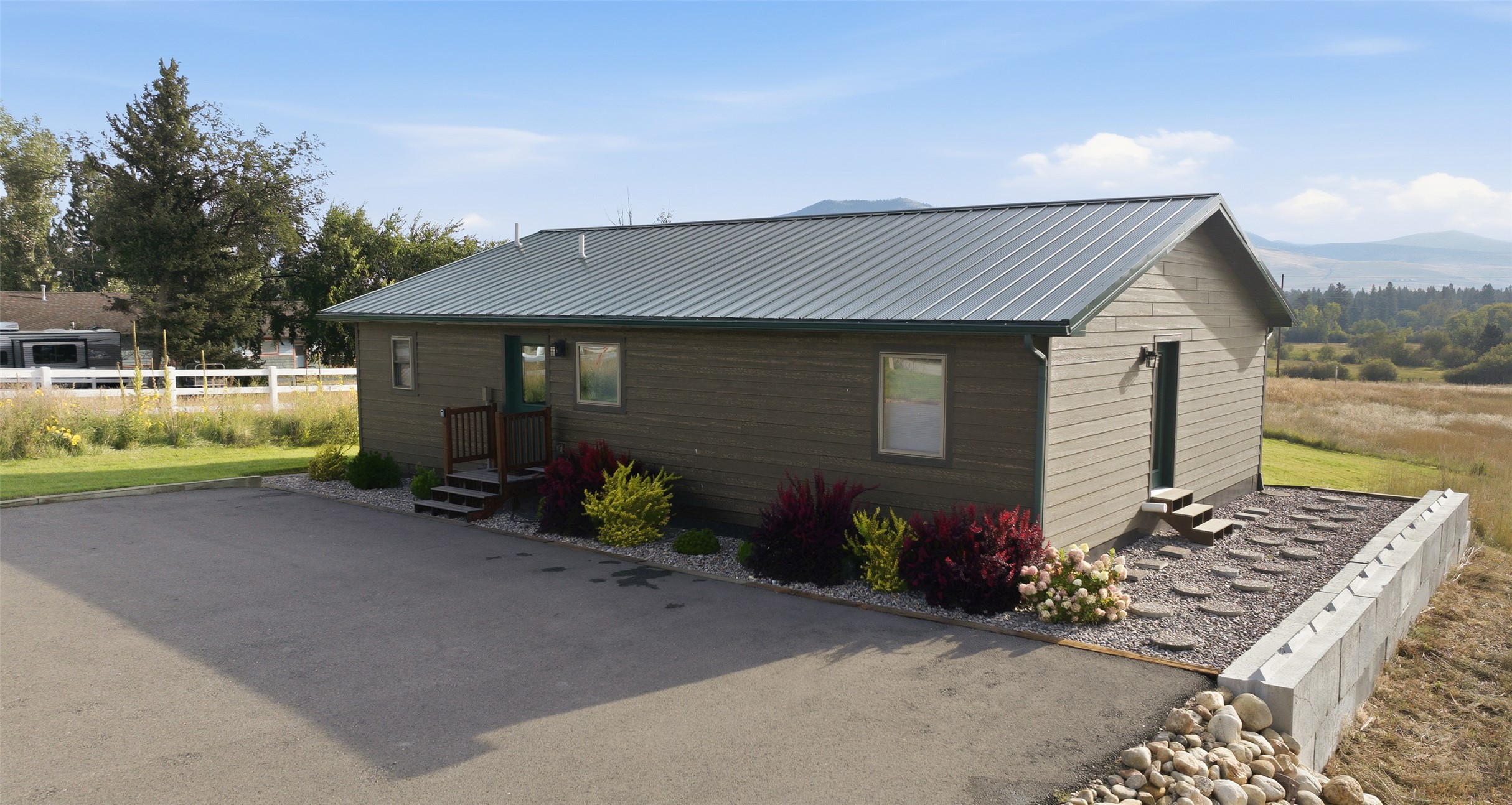 21042 Old Us Highway 93 S Property Photo 40