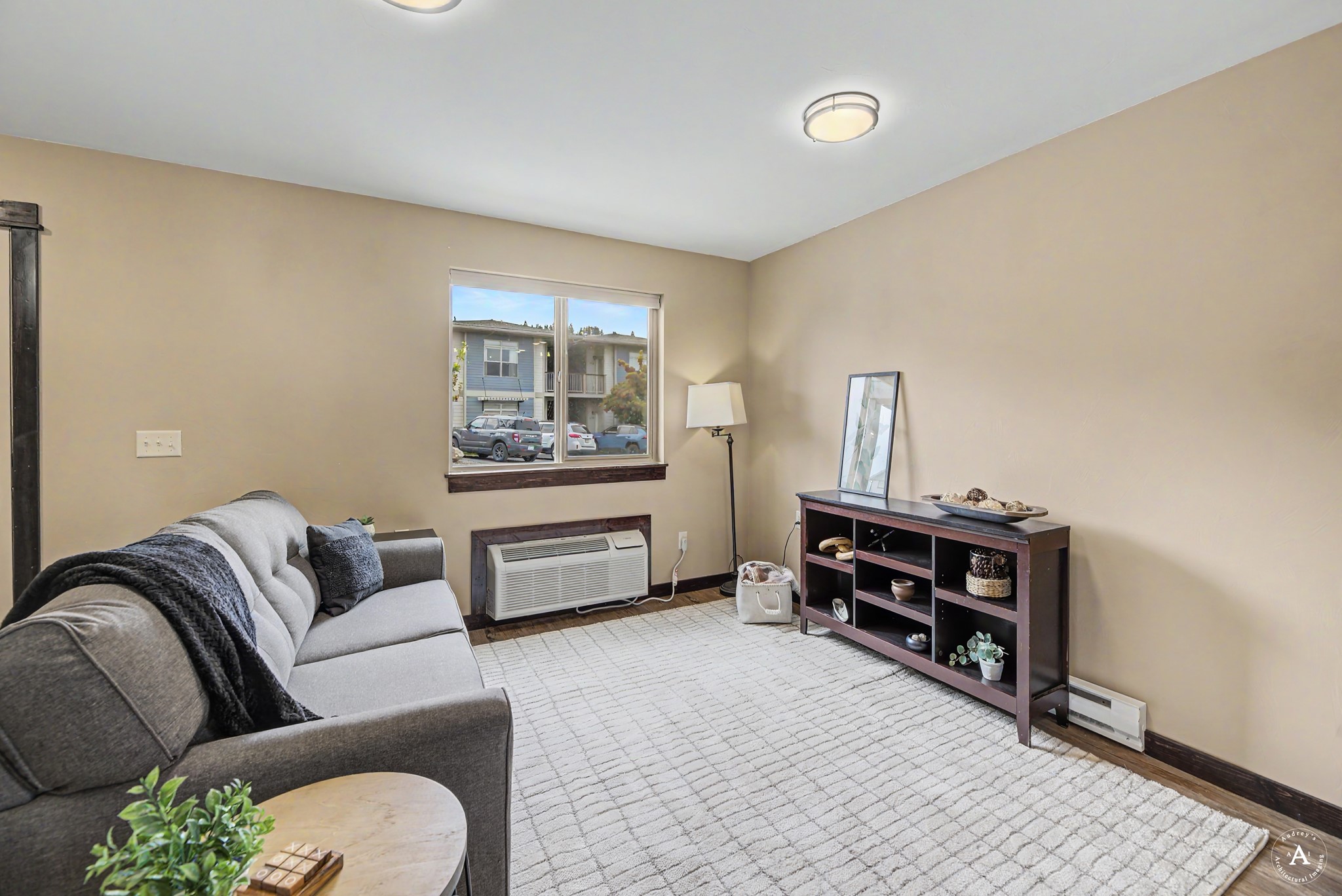 2870 Overlook Boulevard Property Photo 1