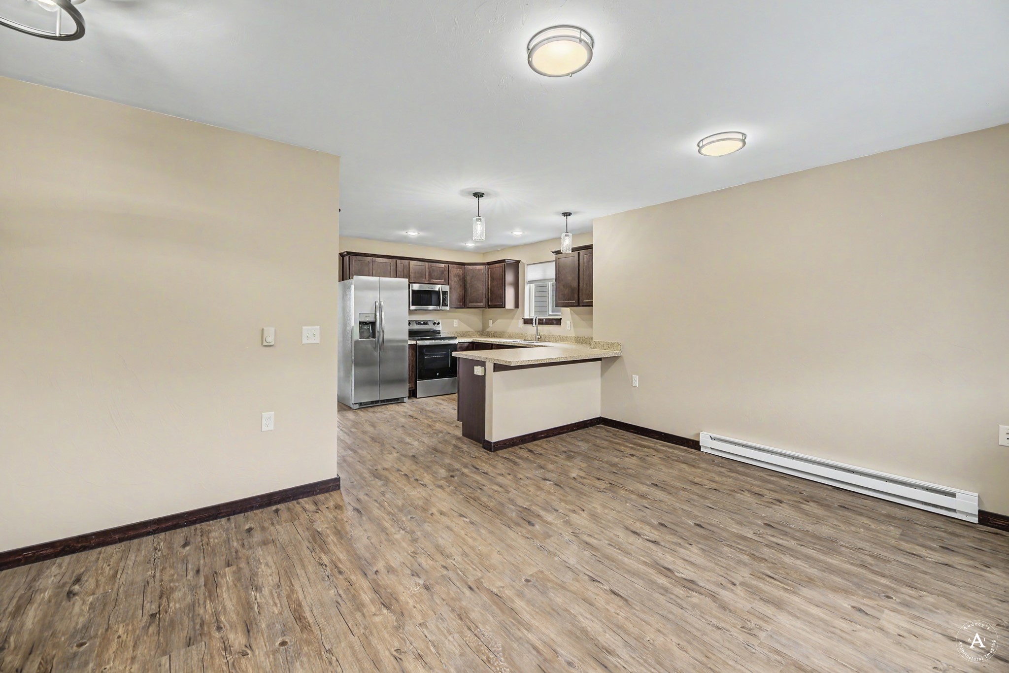 2870 Overlook Boulevard Property Photo 5