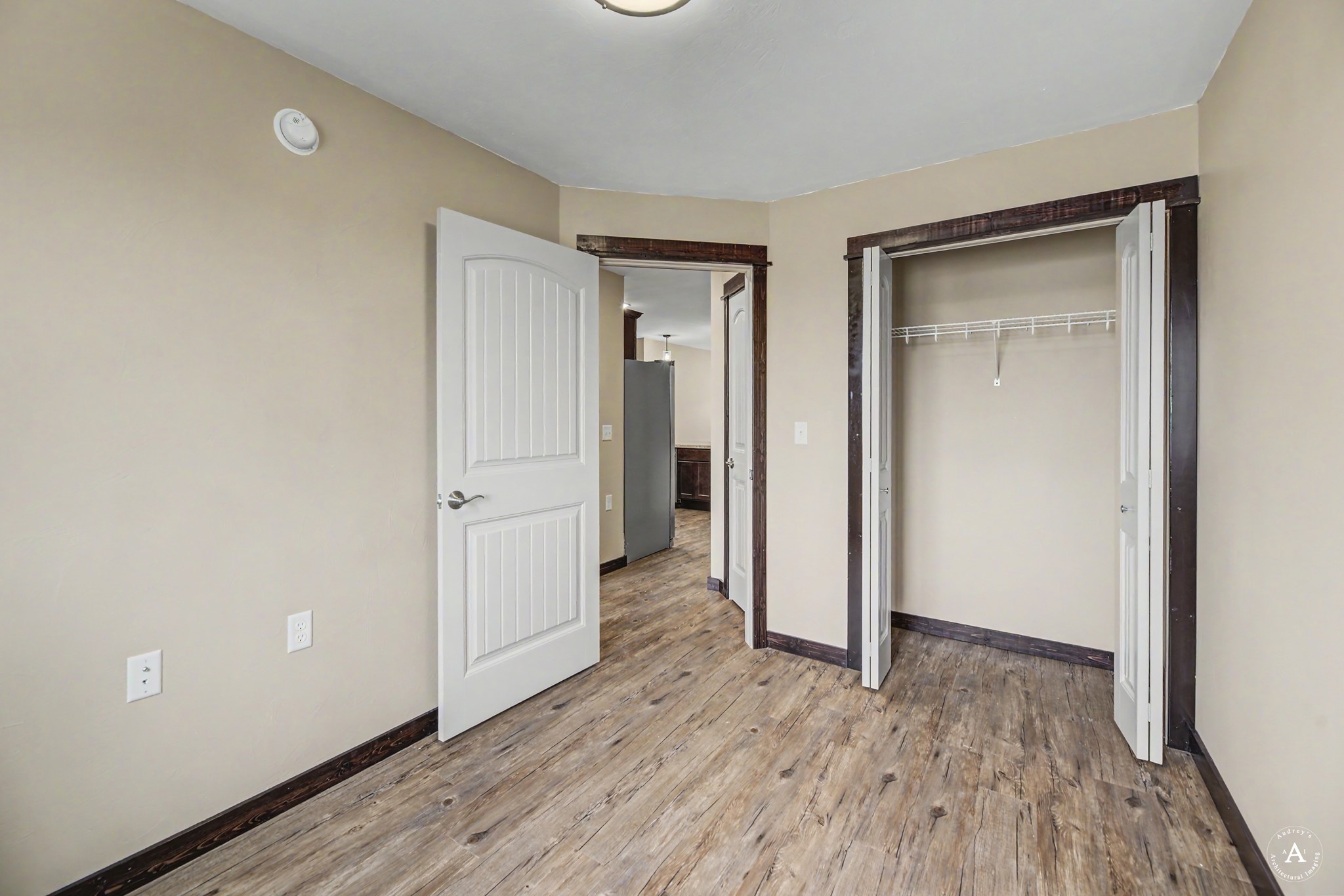 2870 Overlook Boulevard Property Photo 14