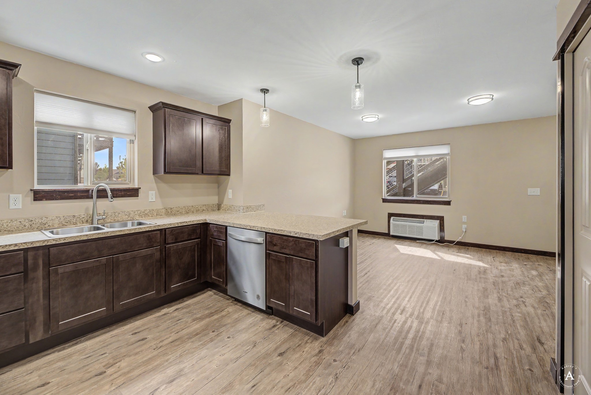 2870 Overlook Boulevard Property Photo 17