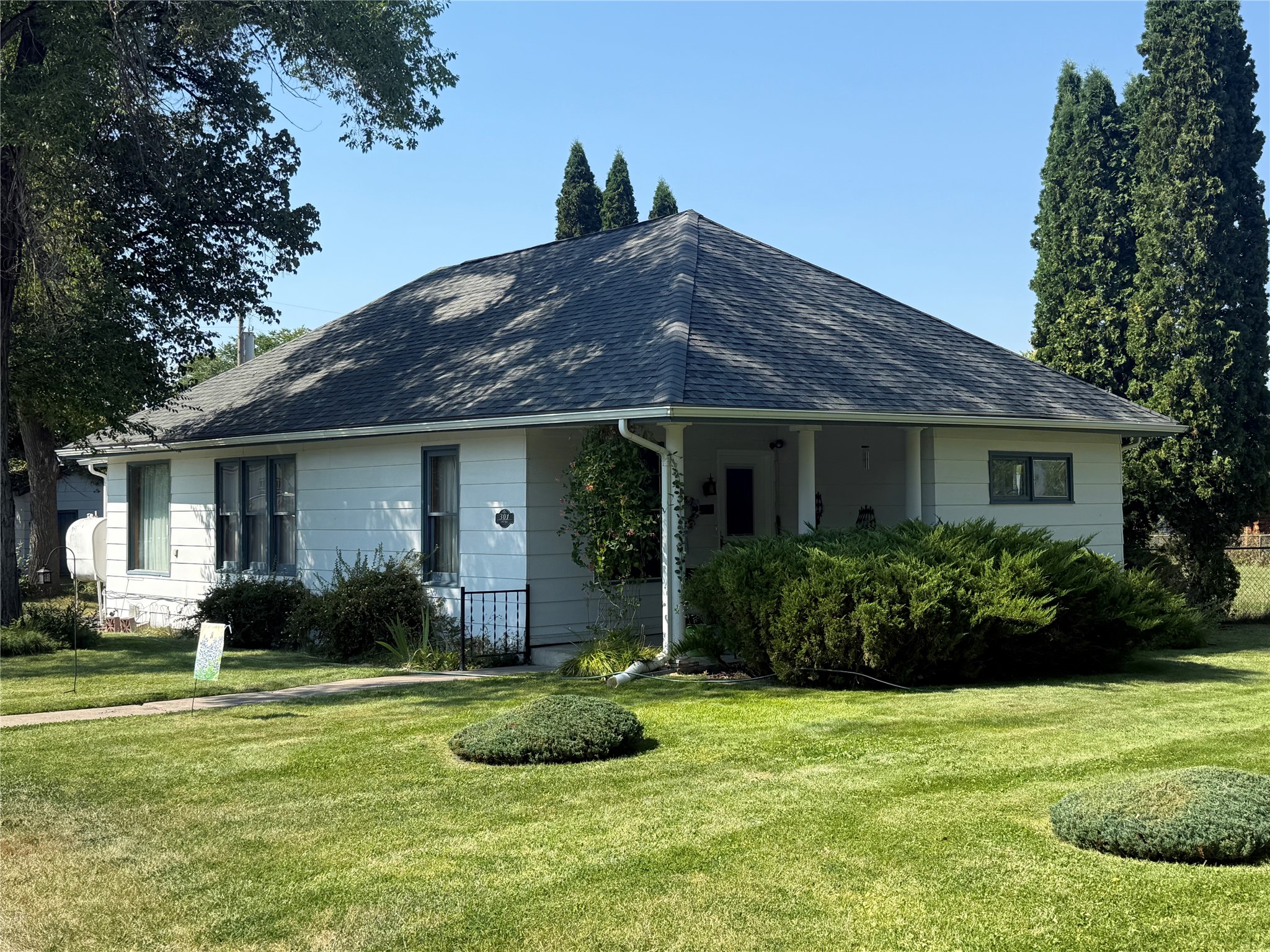 301 3rd Avenue Property Photo 1