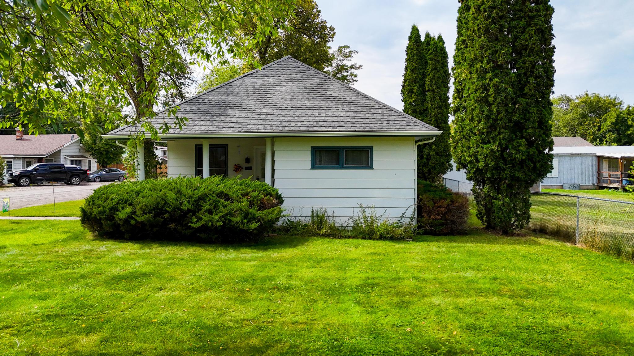 301 3rd Avenue Property Photo 2