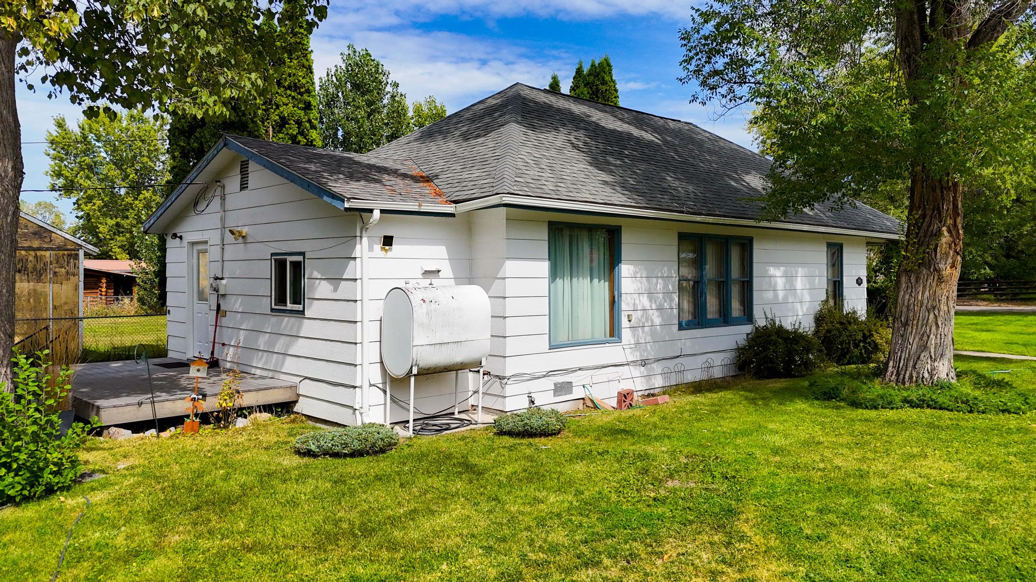 301 3rd Avenue Property Photo 28