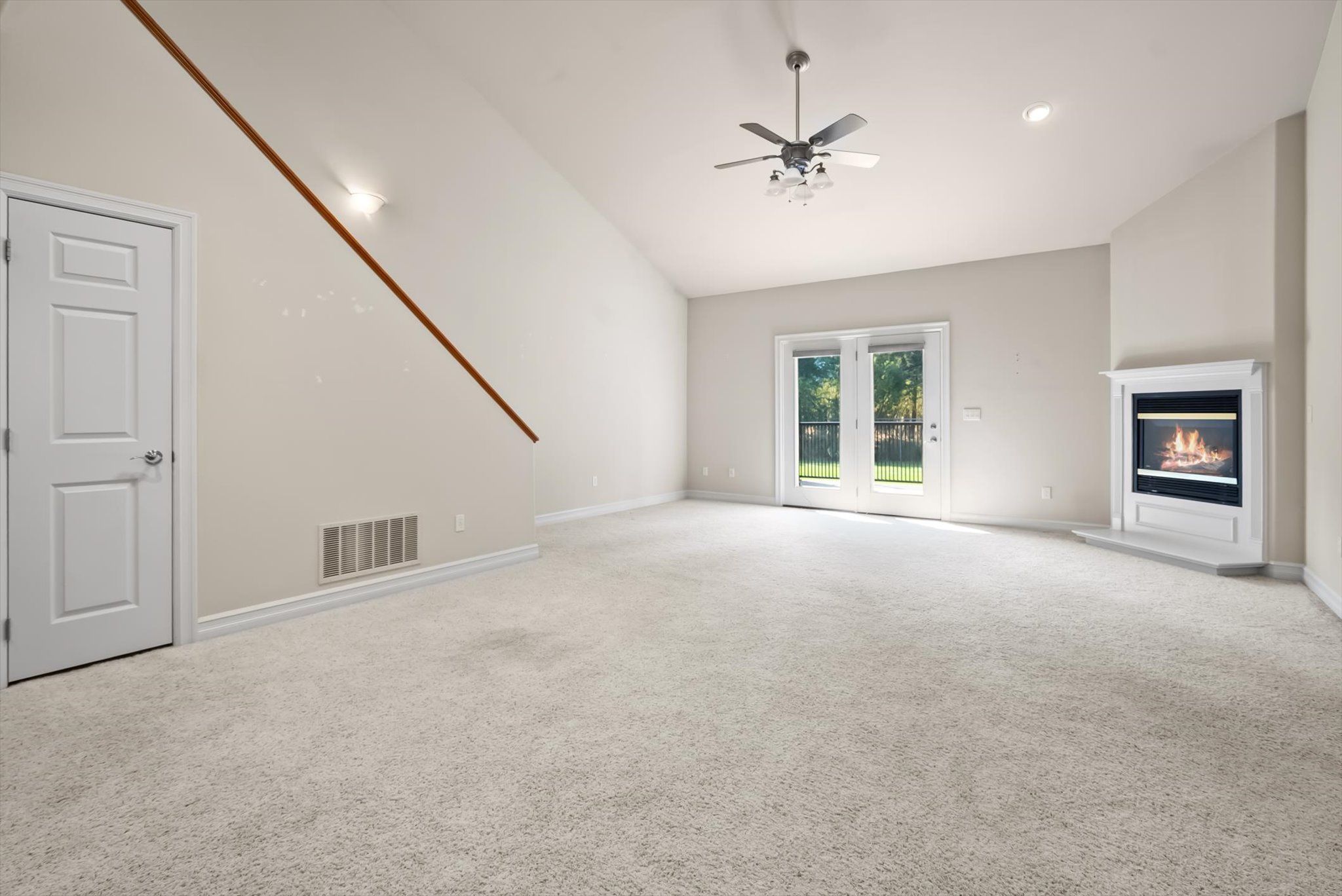 158 Fairway Boulevard Property Photo 4