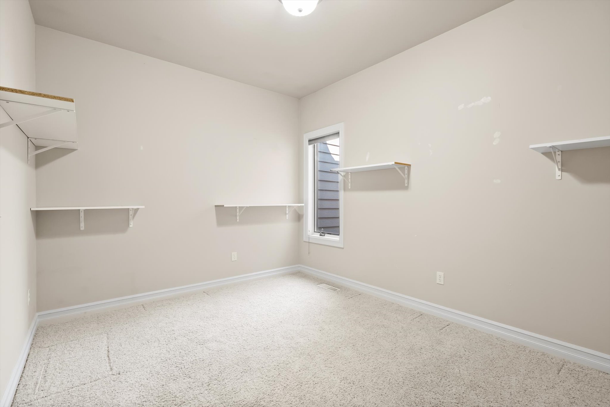 158 Fairway Boulevard Property Photo 16