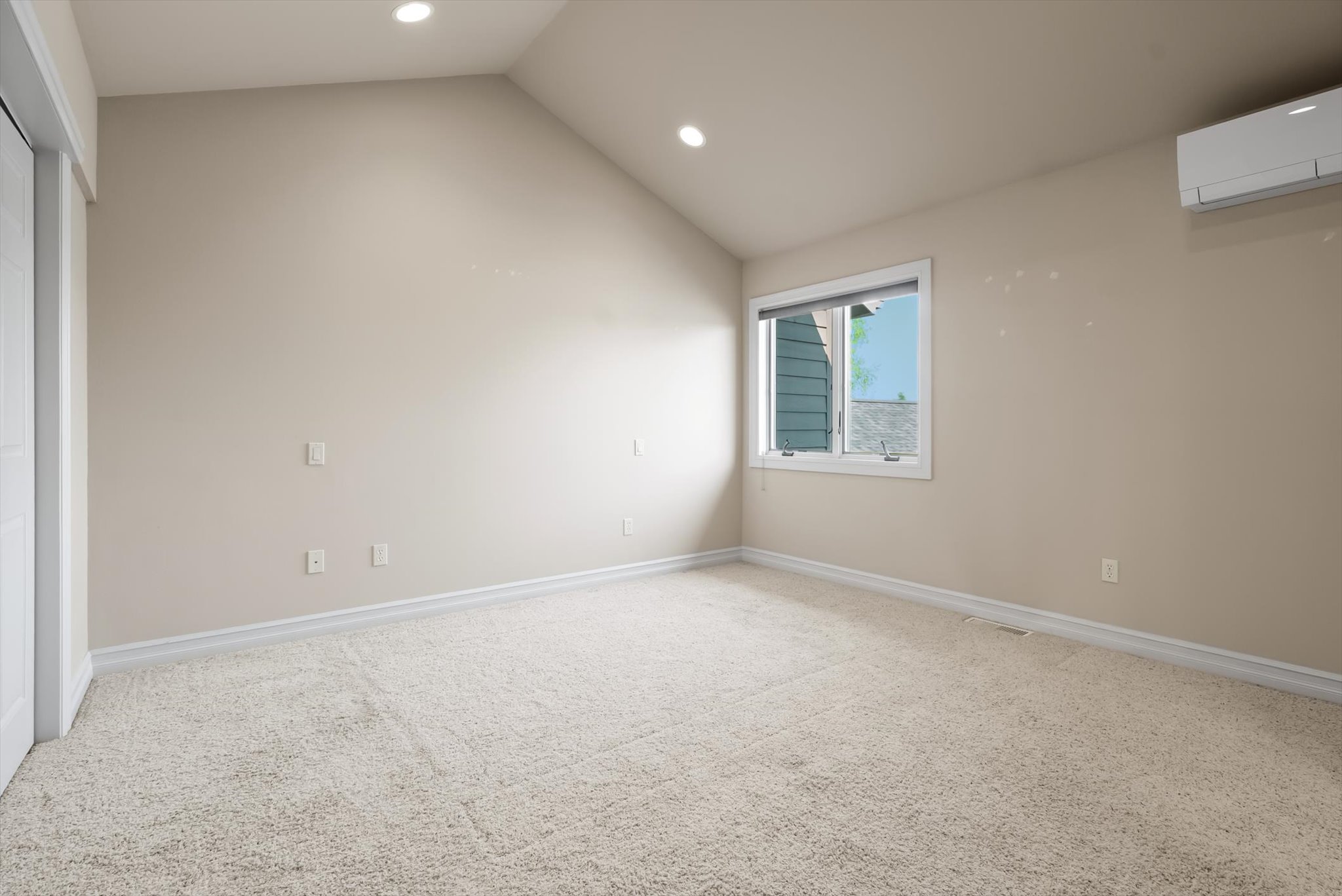 158 Fairway Boulevard Property Photo 25
