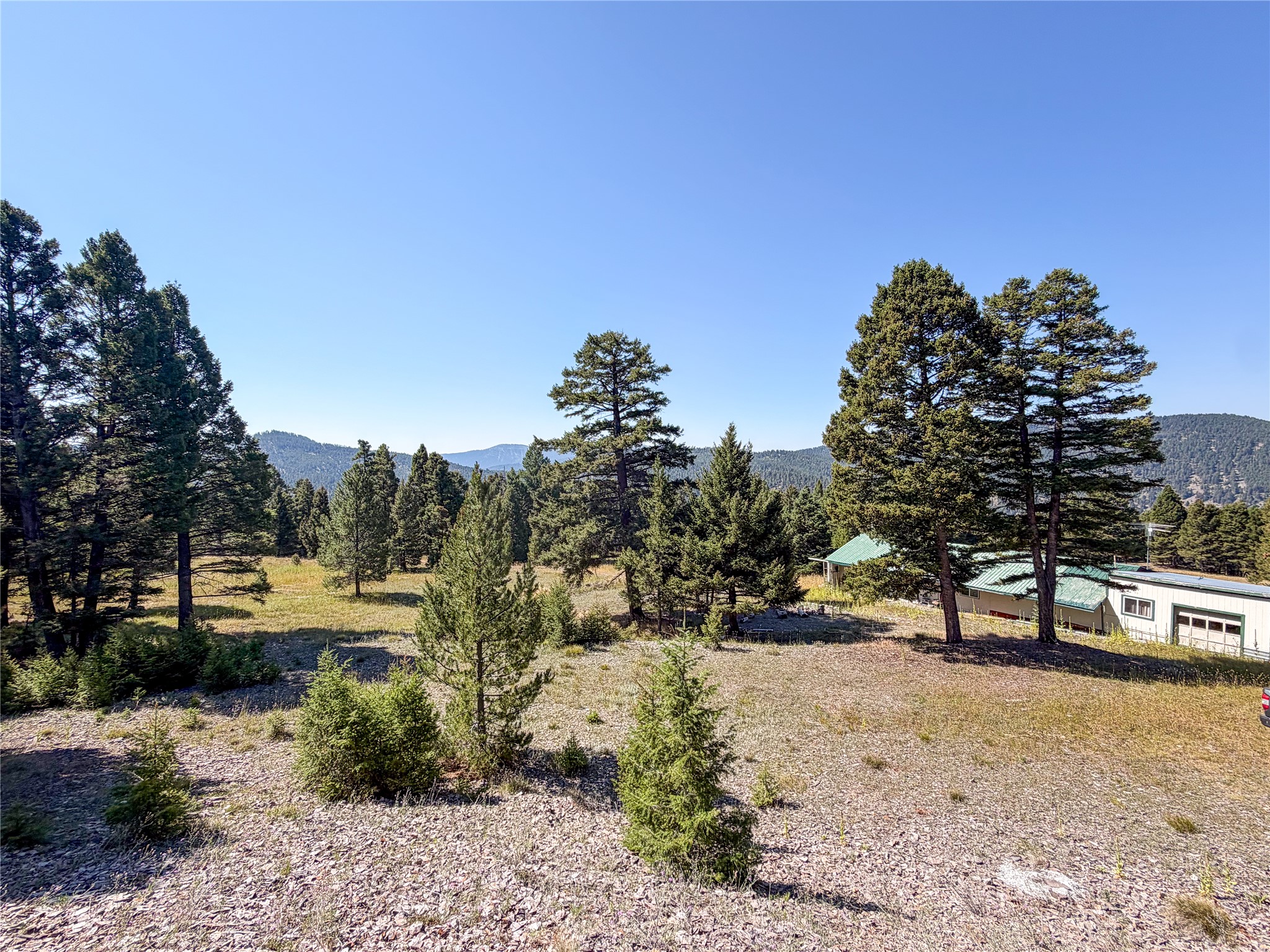15081 Hoover Creek Road Property Photo 1