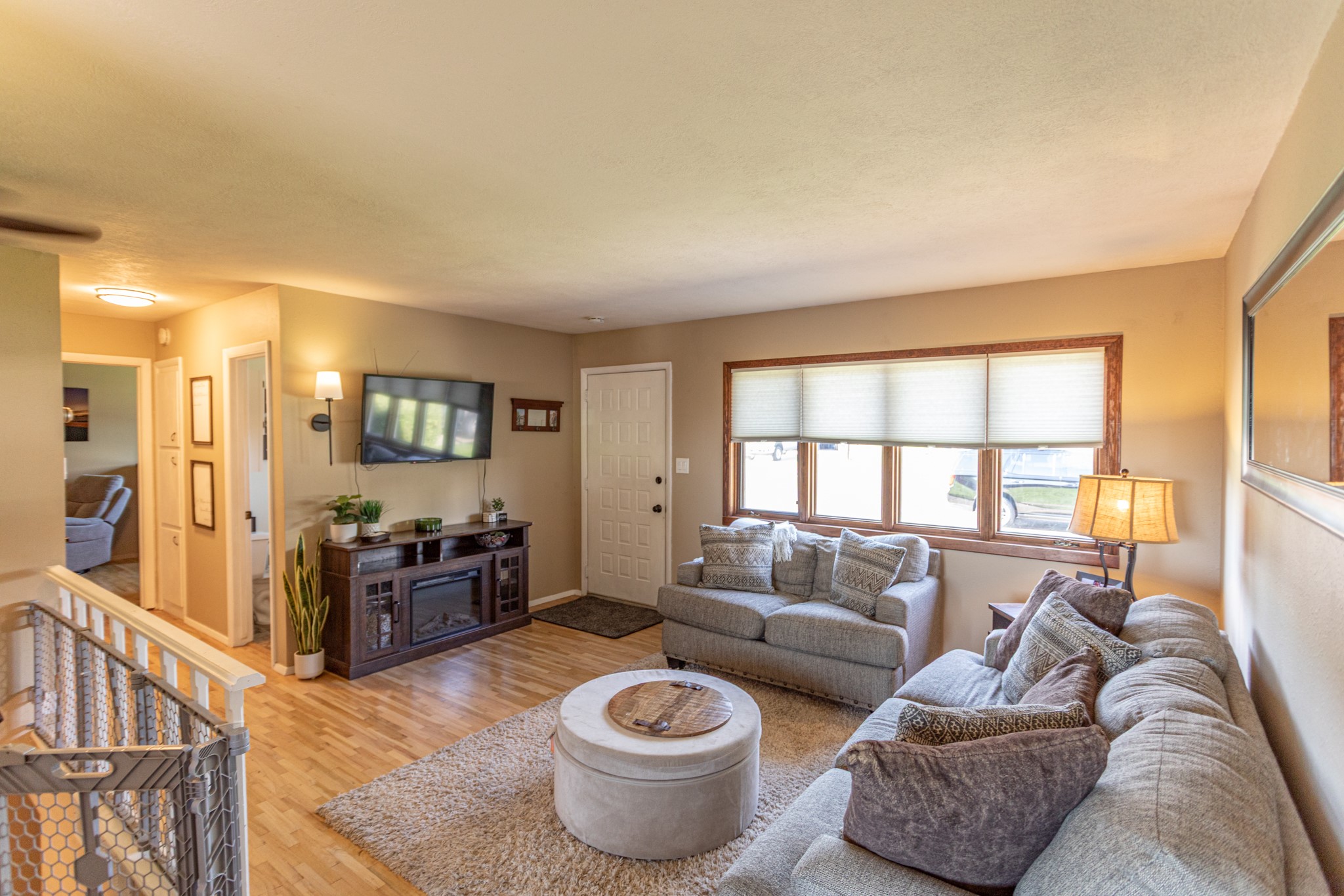 156 Riverview Drive E Property Photo 8