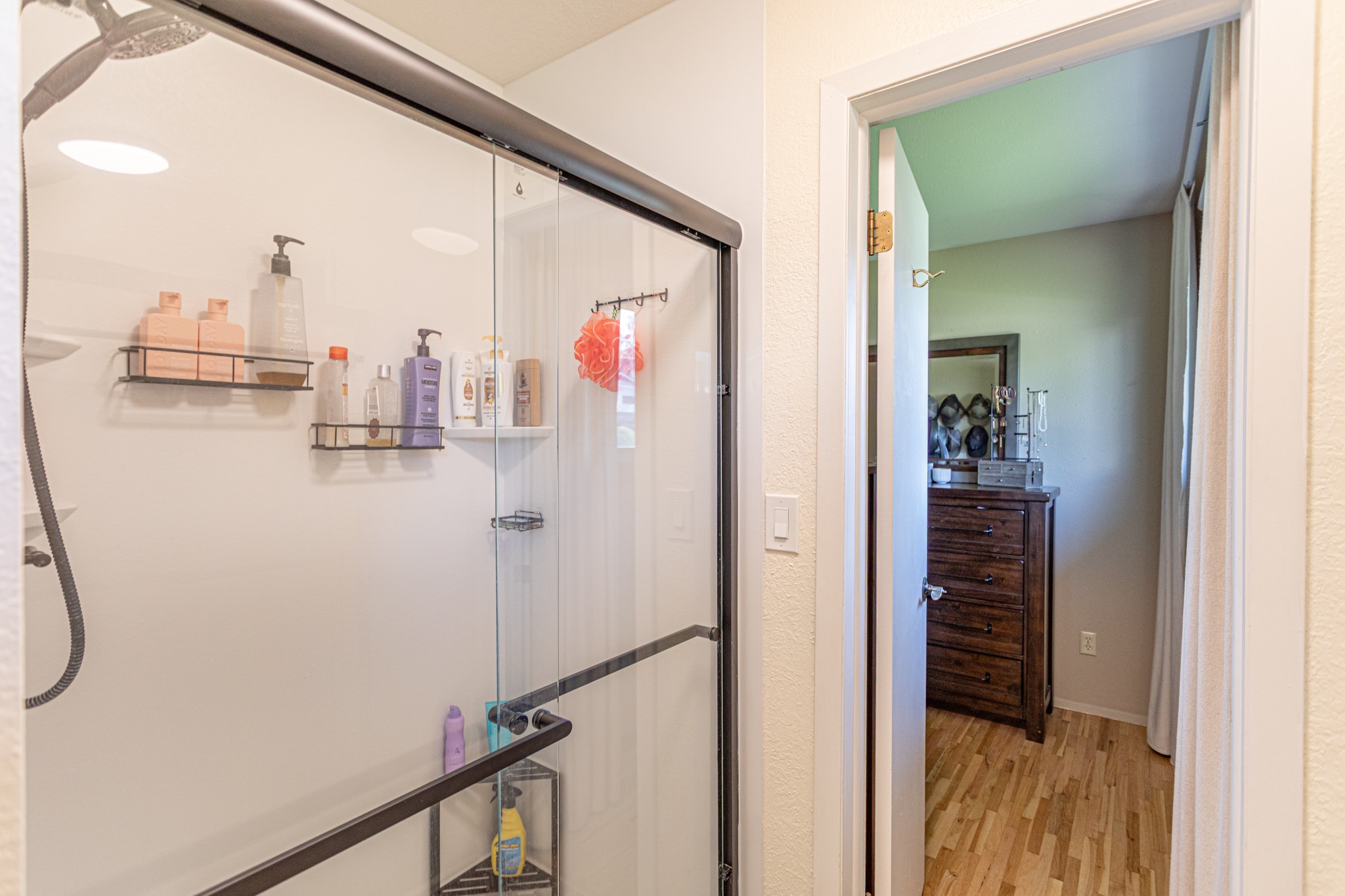 156 Riverview Drive E Property Photo 15
