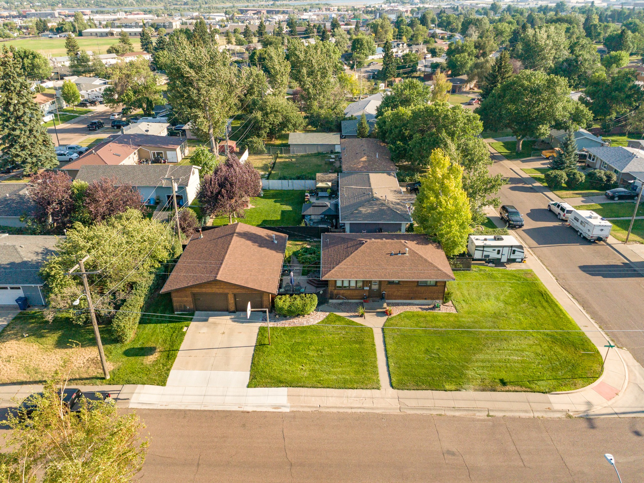 156 Riverview Drive E Property Photo 41