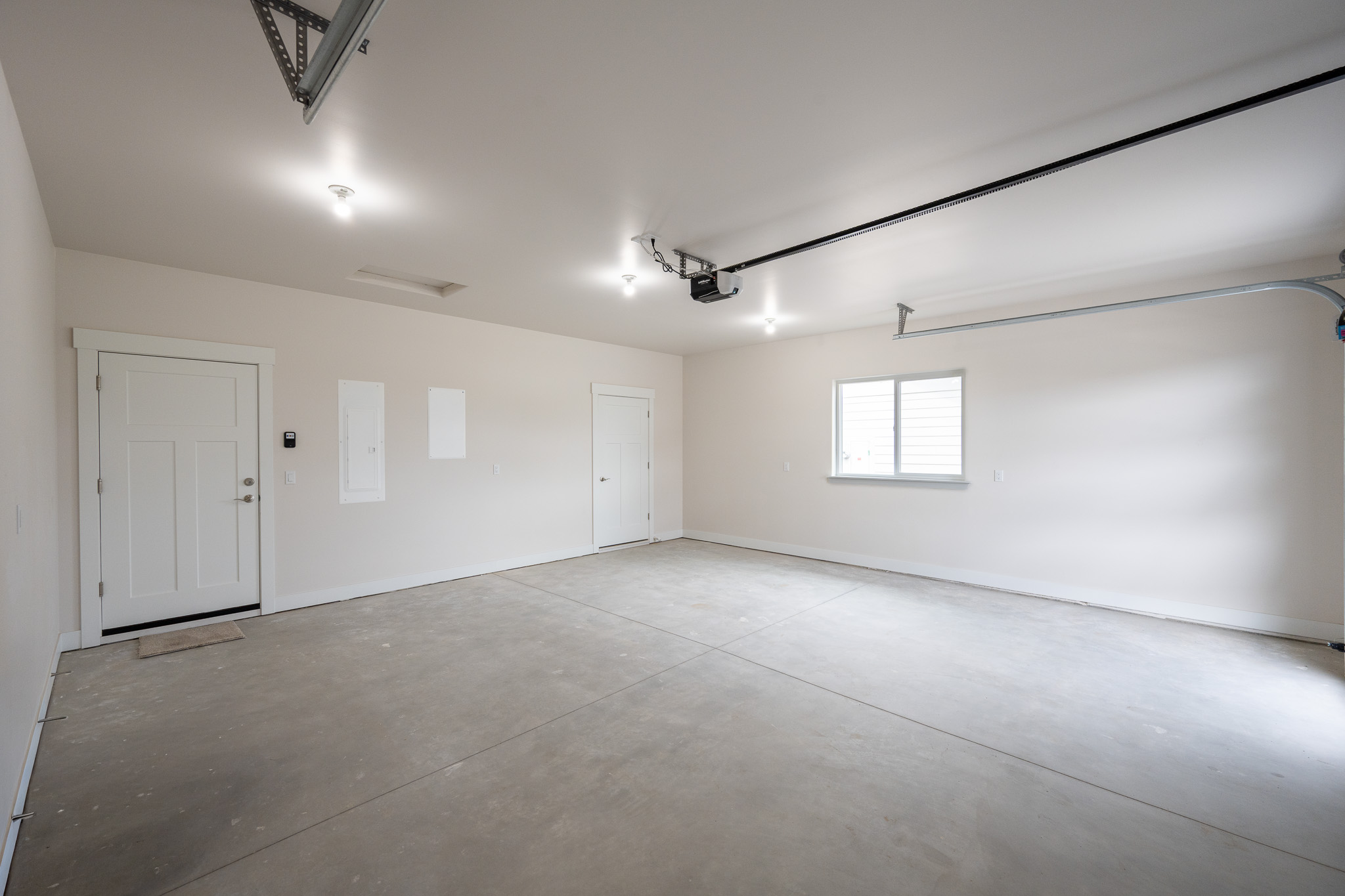 824 Rivet Way Property Photo 4