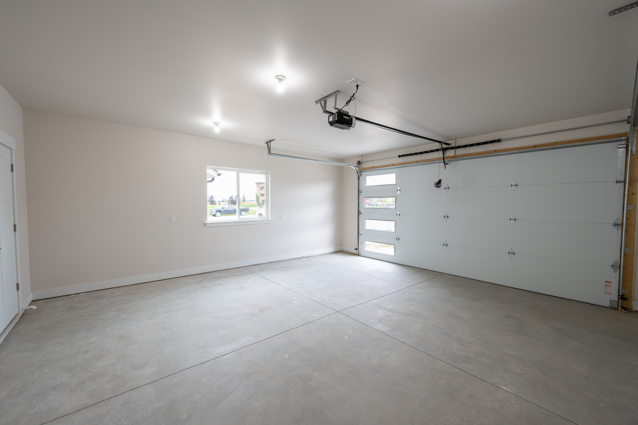 824 Rivet Way Property Photo 6