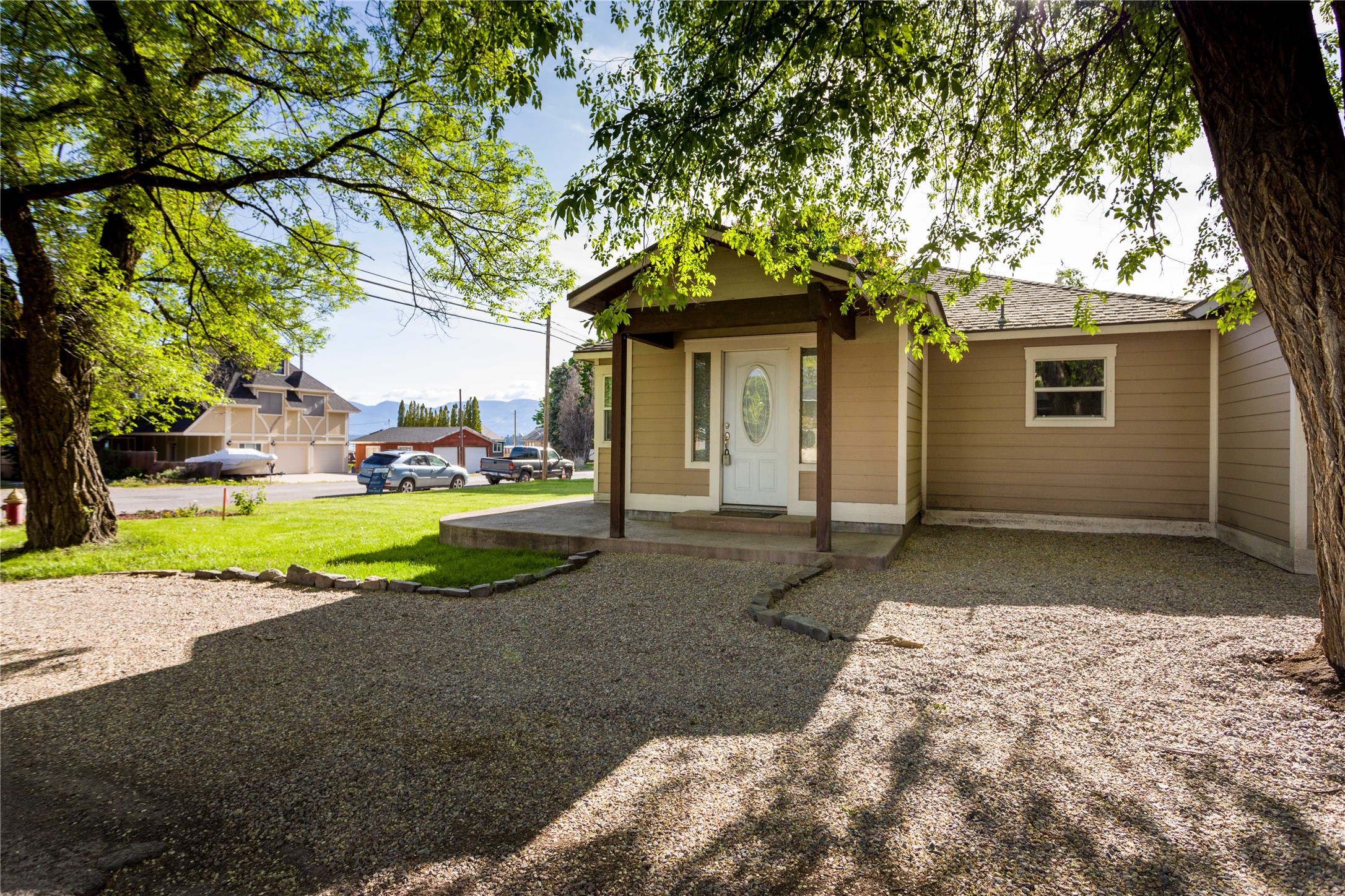 802 4th Avenue E Property Photo 7