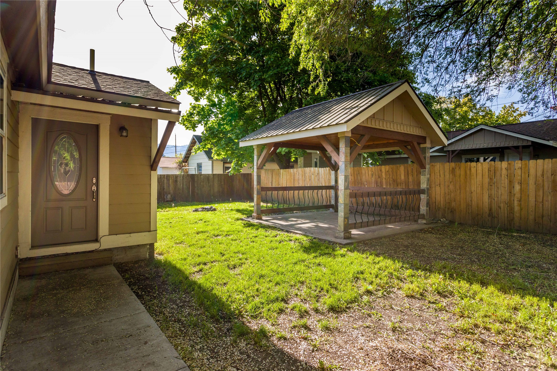 802 4th Avenue E Property Photo 9