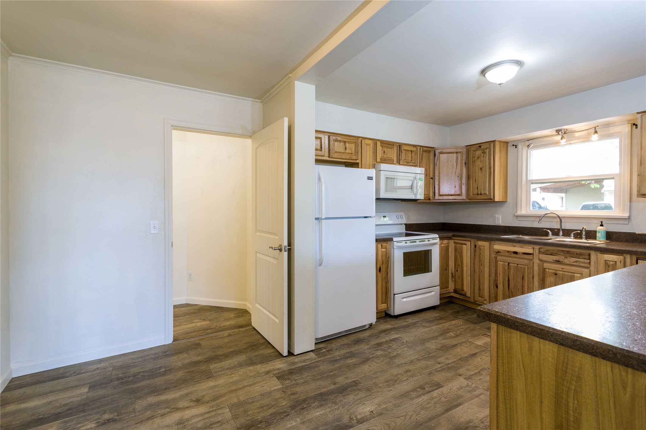 802 4th Avenue E Property Photo 21