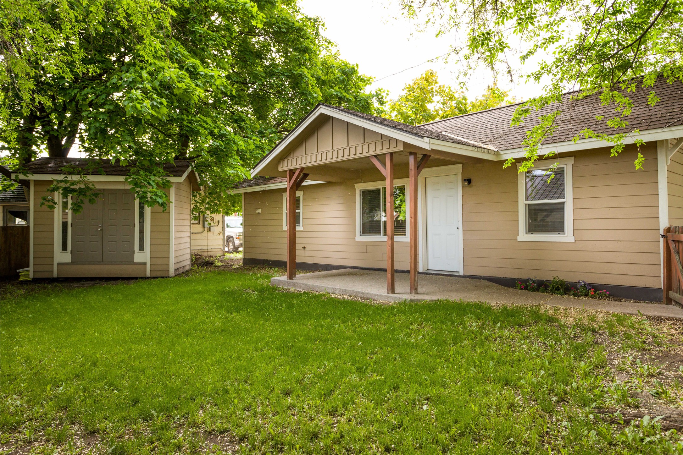 802 4th Avenue E Property Photo 33