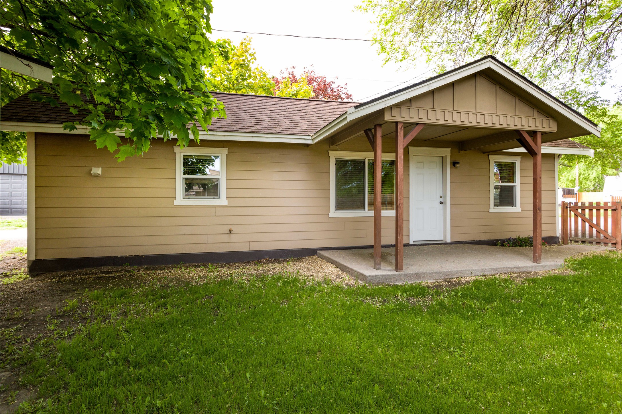 802 4th Avenue E Property Photo 38