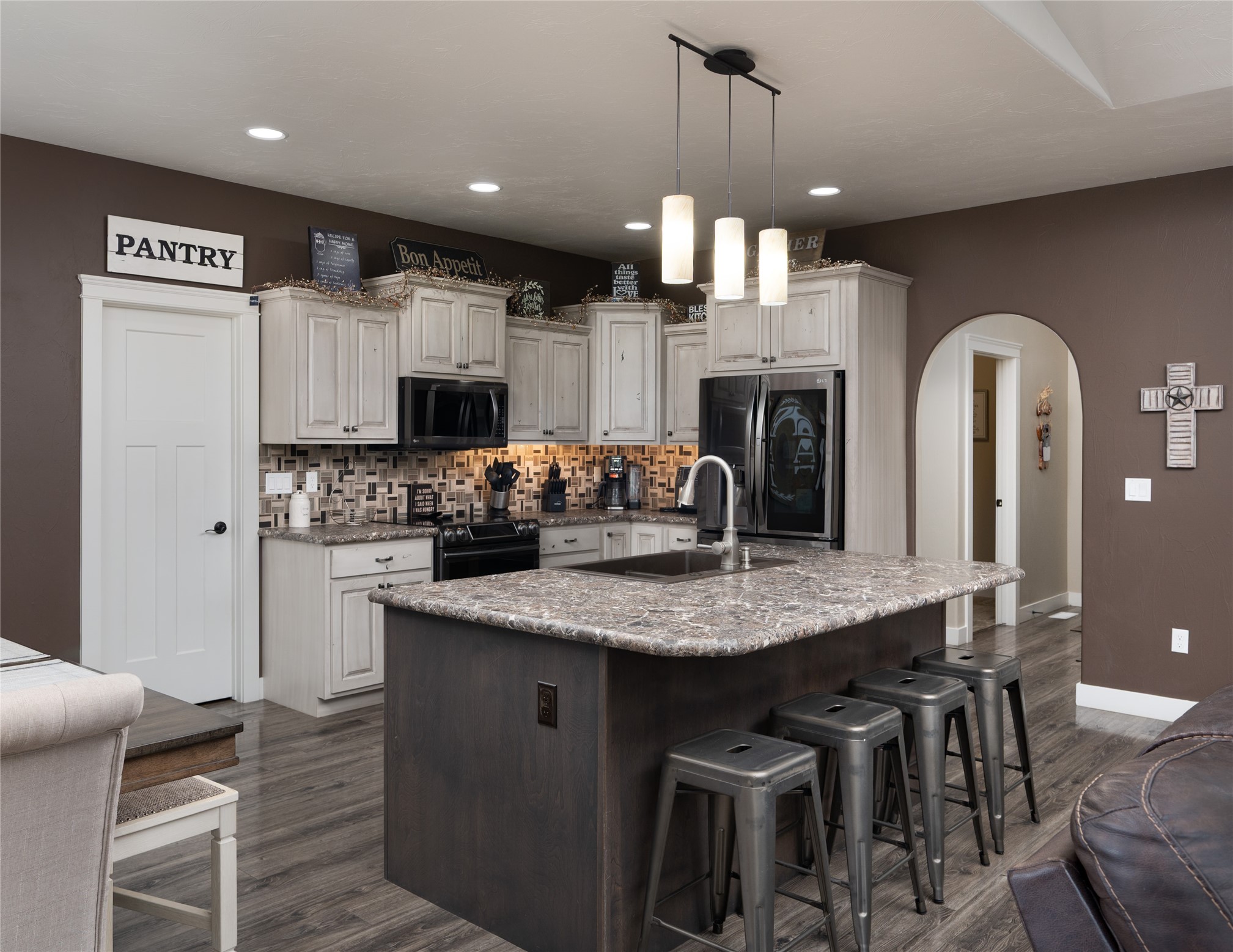 15 Rolling Stone Road Property Photo 16