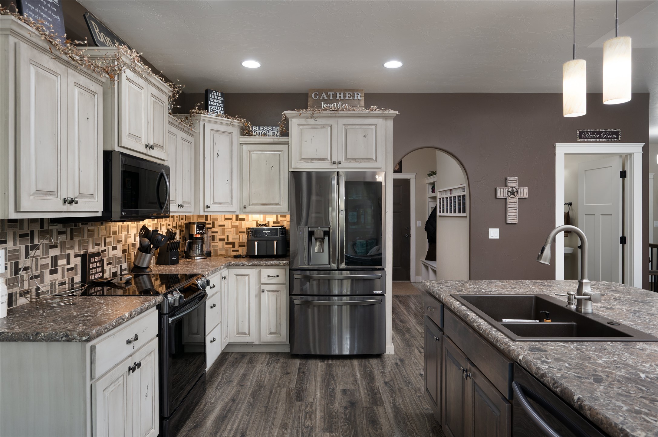 15 Rolling Stone Road Property Photo 18