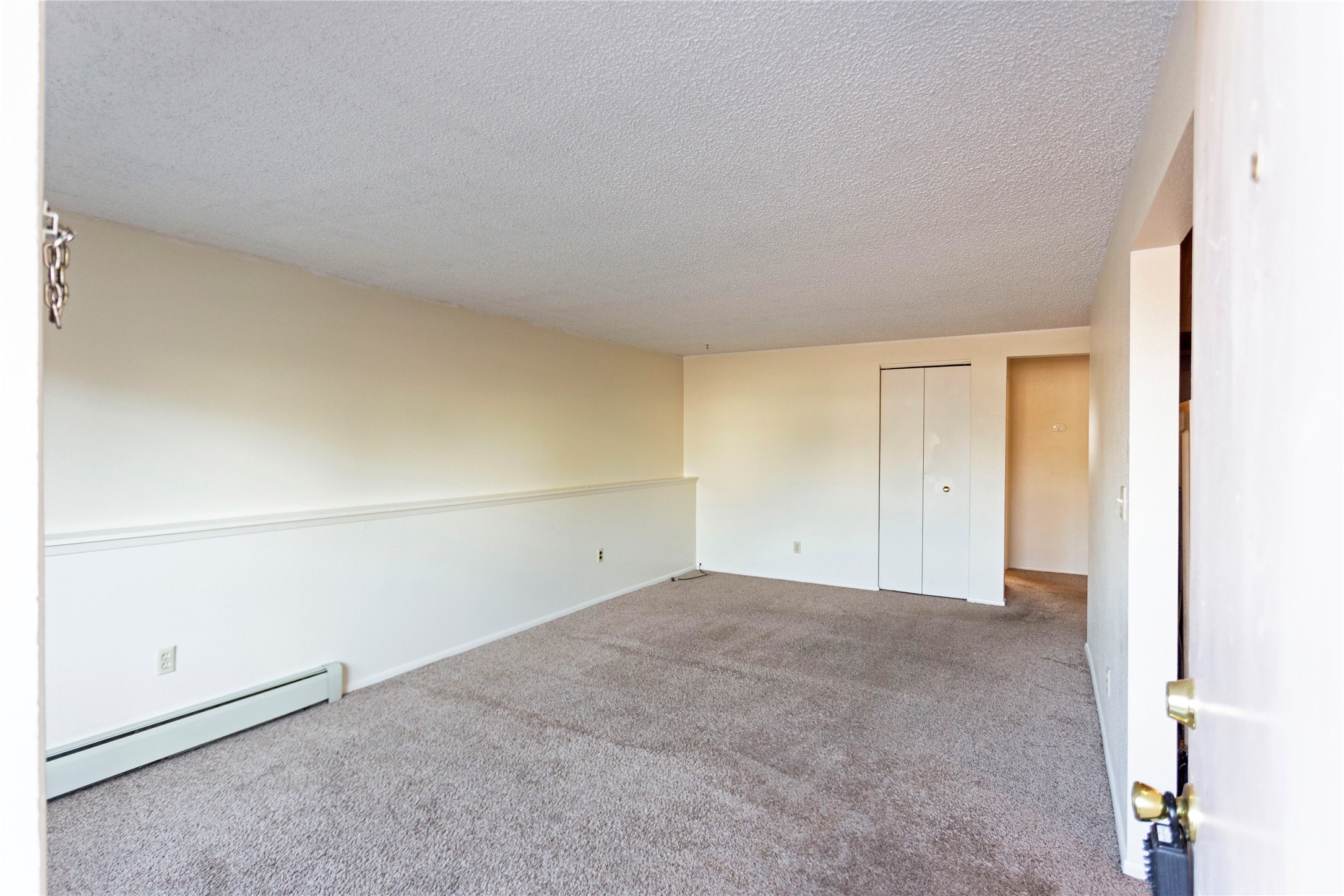 108 Camelot Court Property Photo 6