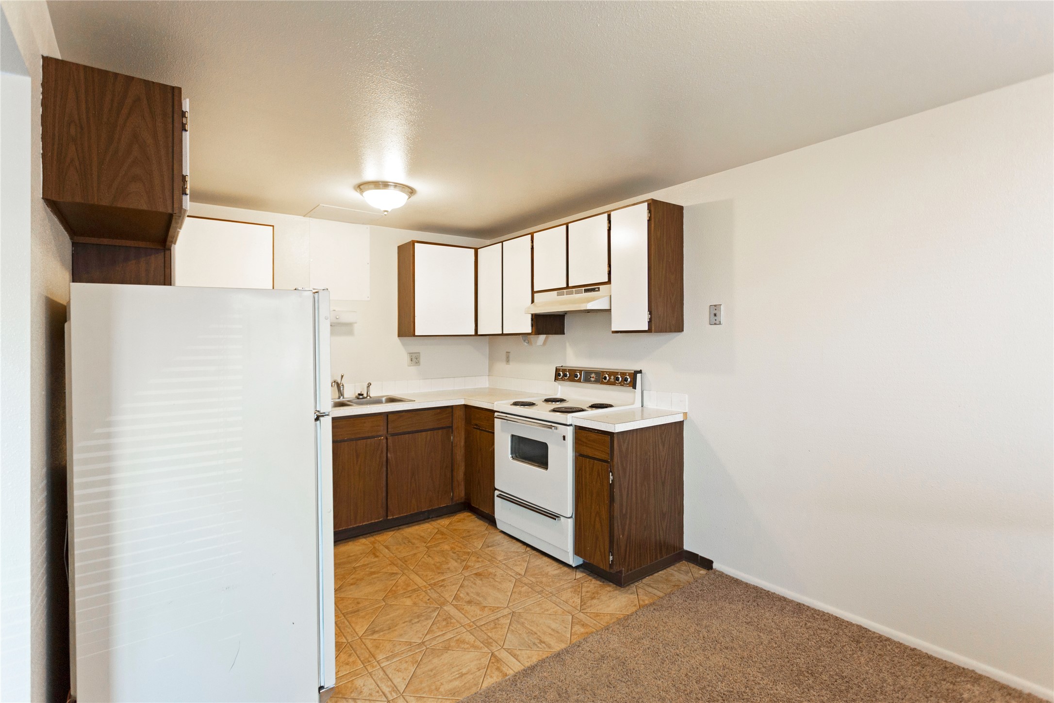 108 Camelot Court Property Photo 10