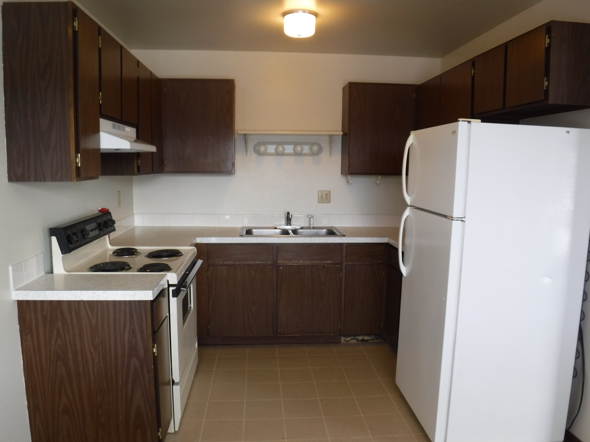 108 Camelot Court Property Photo 36