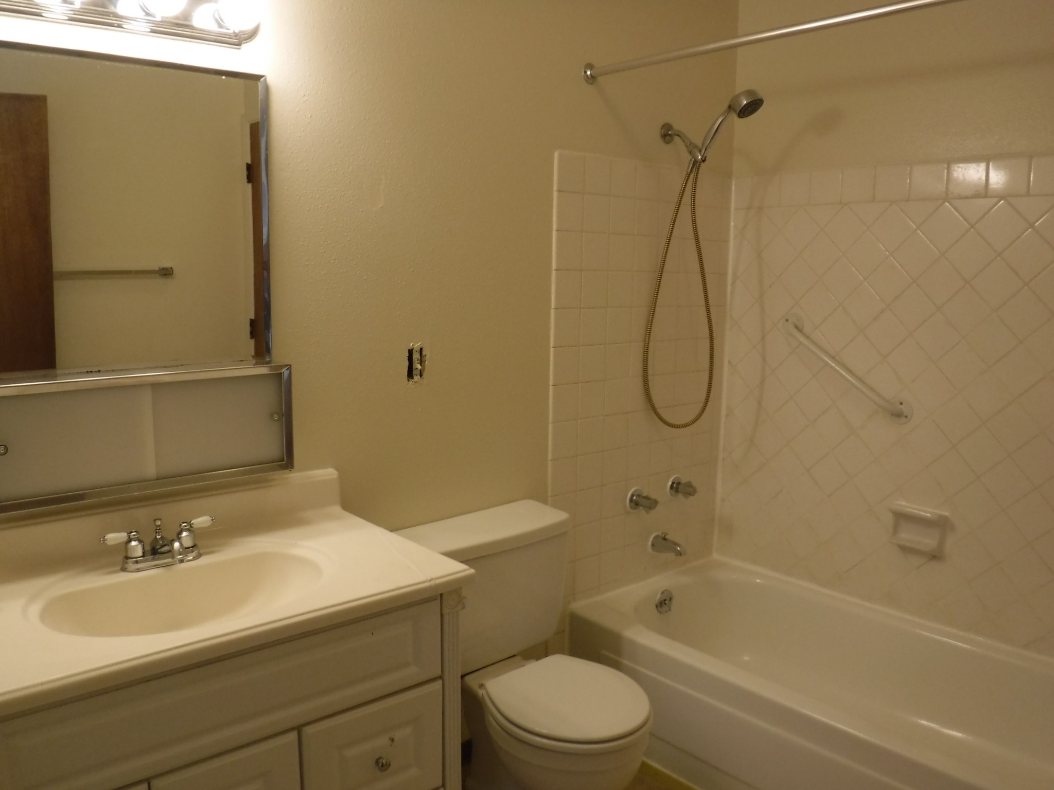 108 Camelot Court Property Photo 40