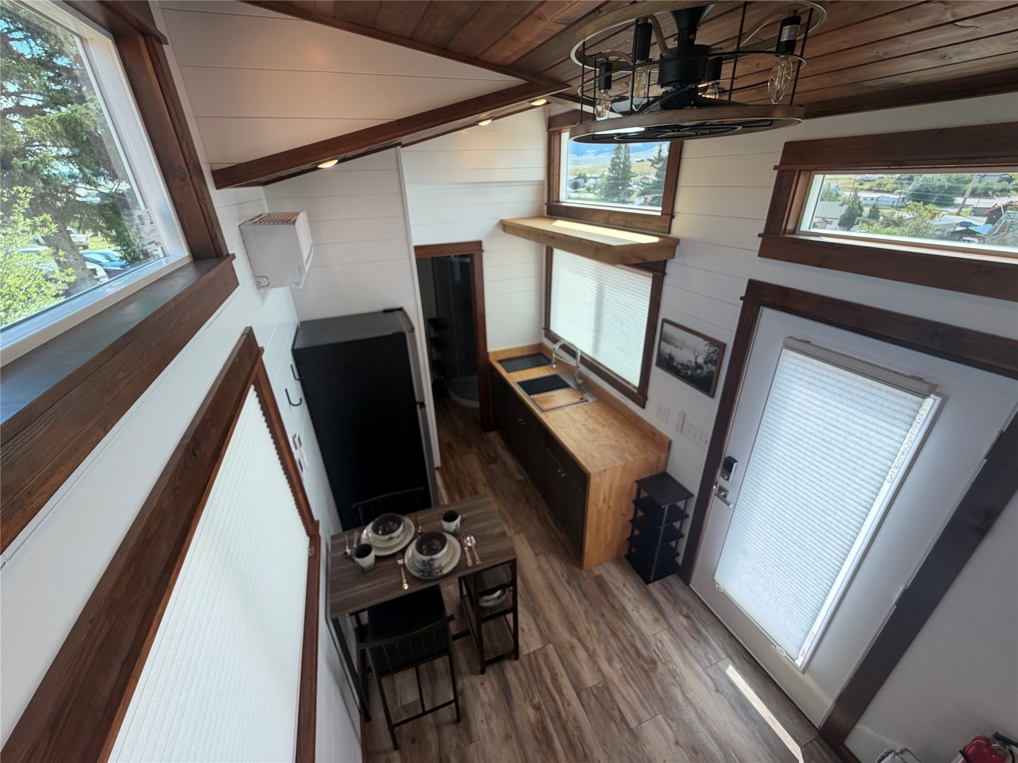 306 E Larime Street Property Photo 9