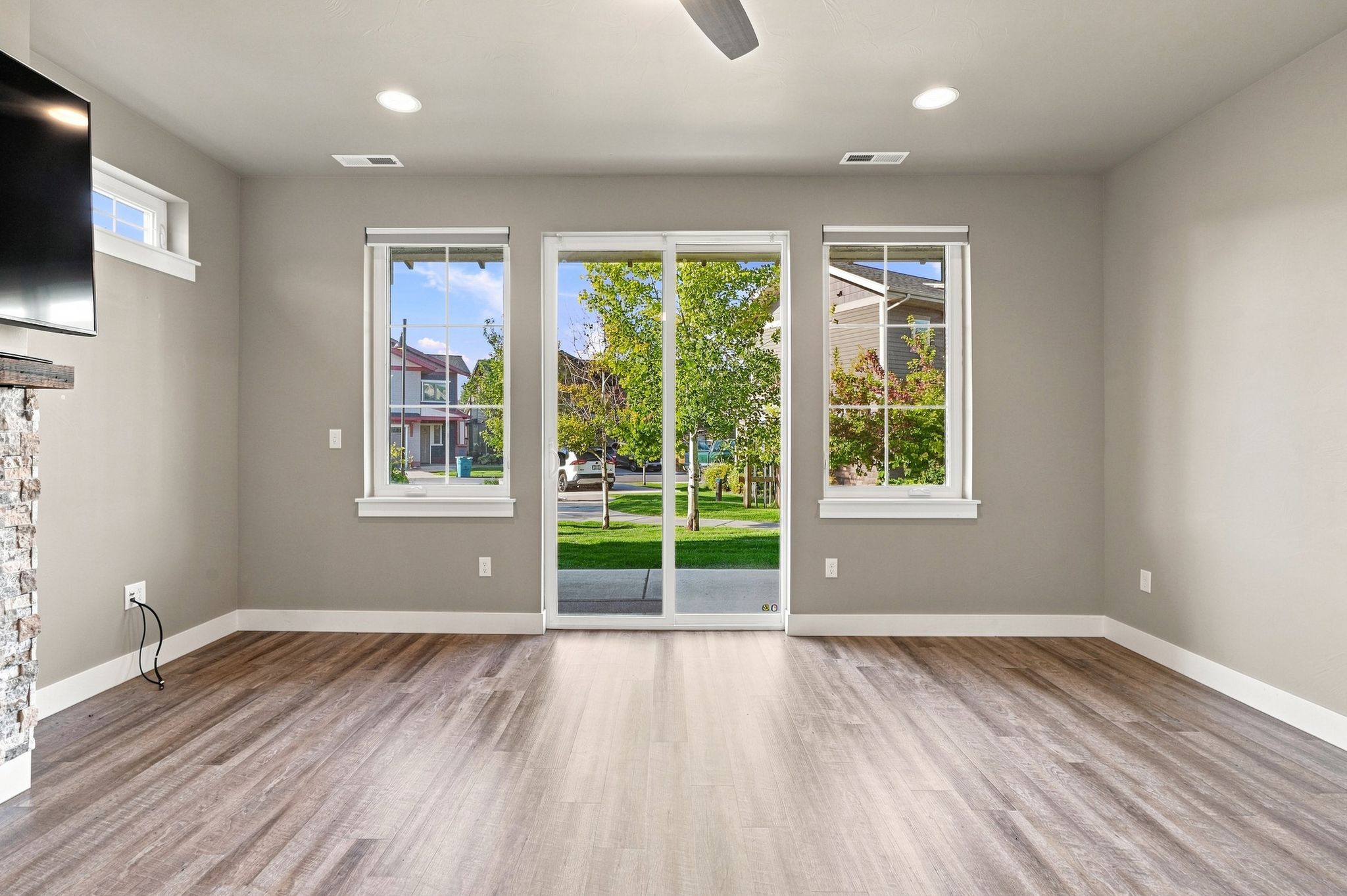 3083 Lori Lane Property Photo 15
