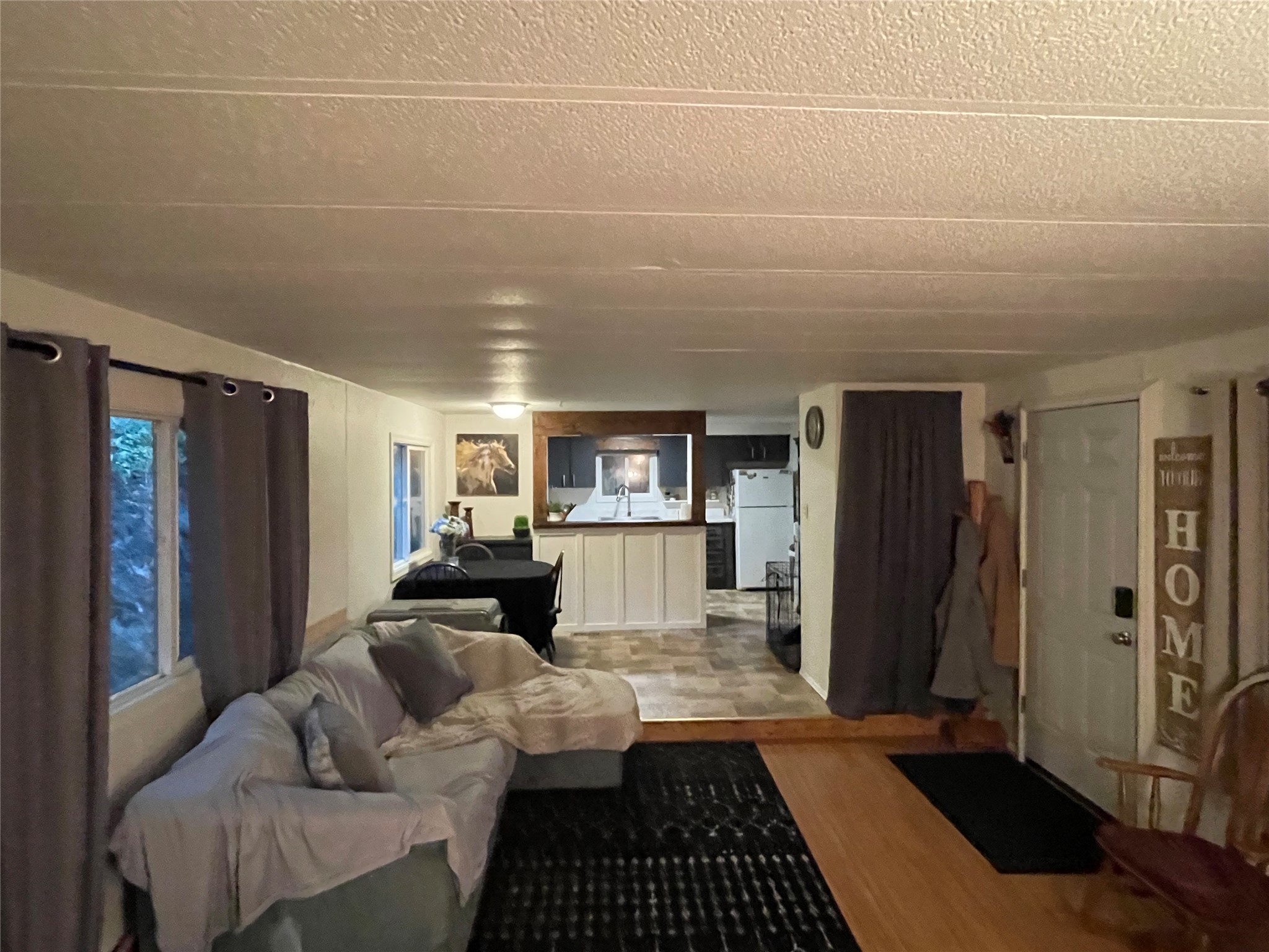 695 Hoffman Draw Property Photo 7