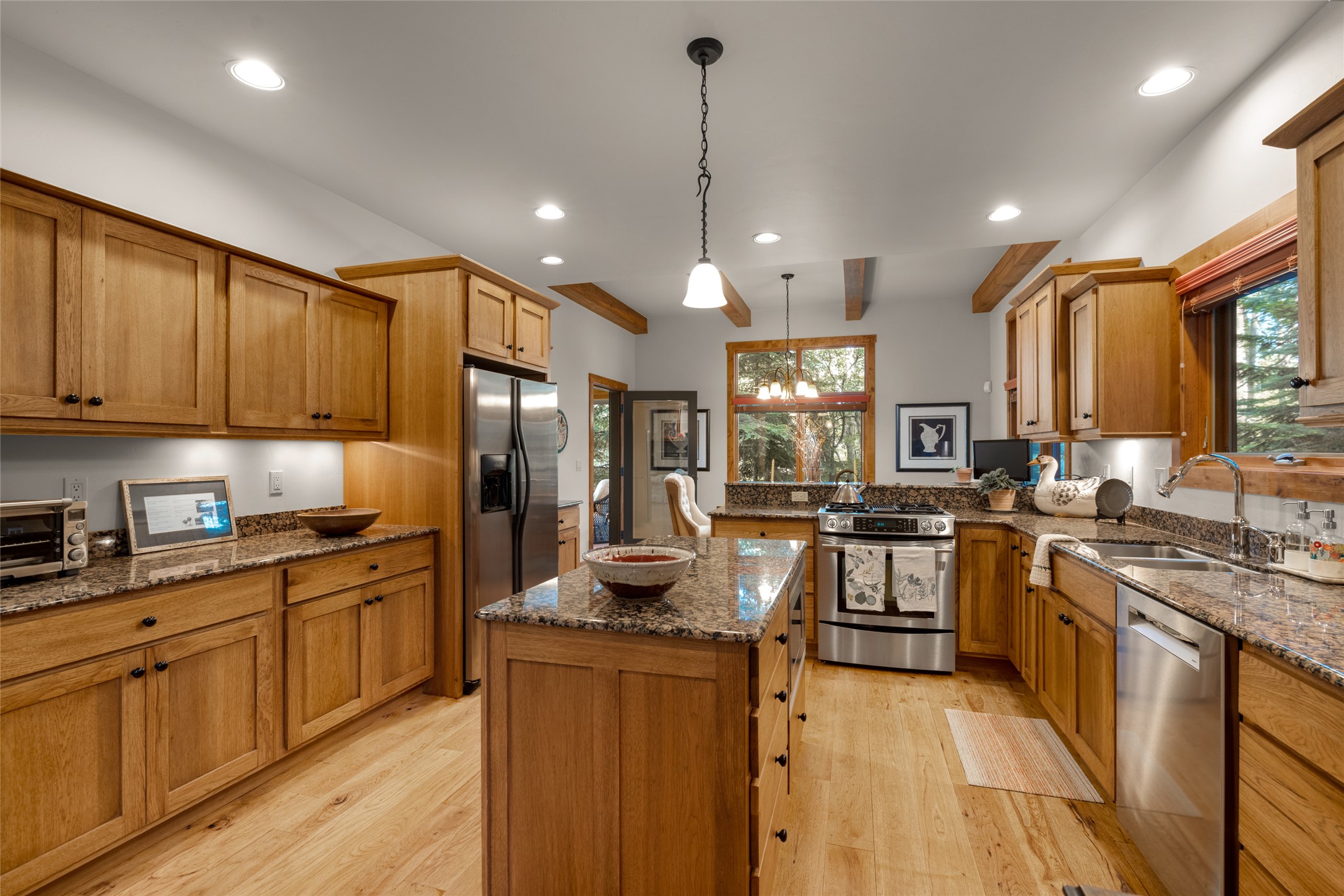 1133 Meadowlark Lane Property Photo 6