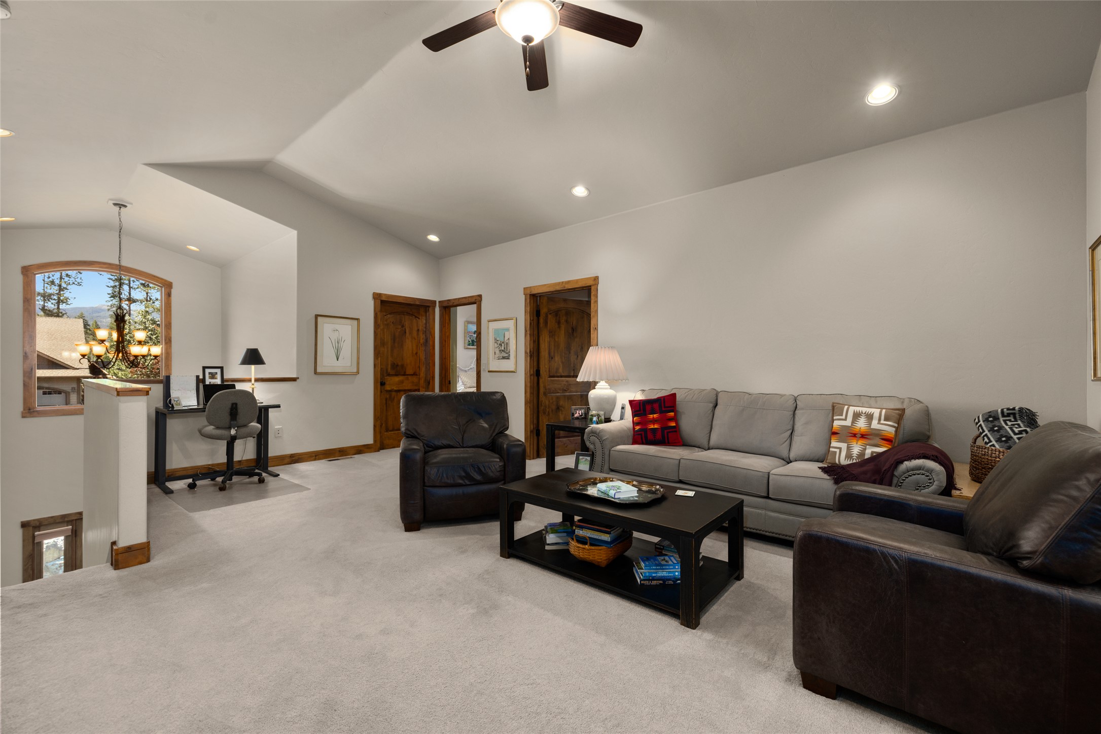 1133 Meadowlark Lane Property Photo 13