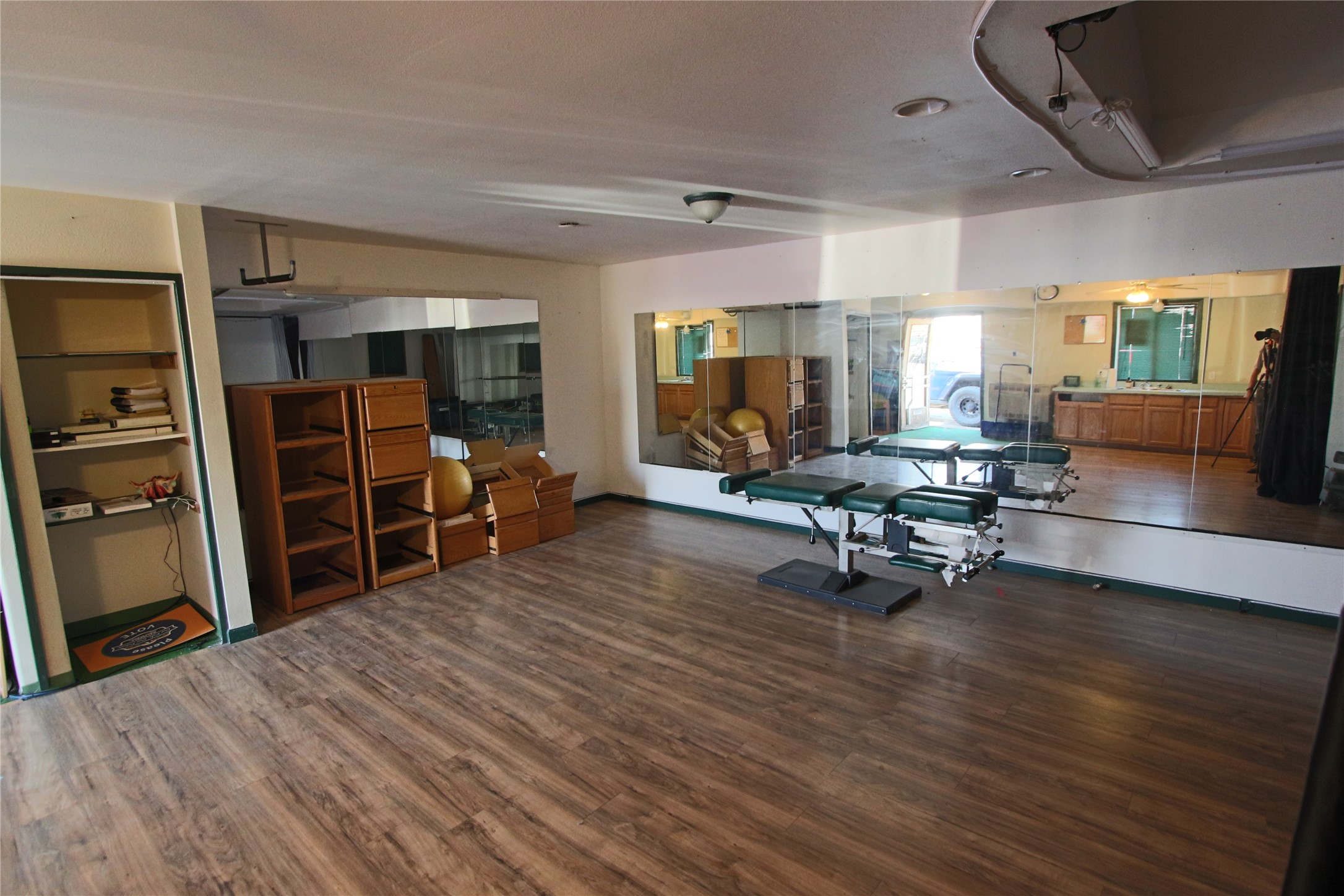 5 S Meridian Road Property Photo 9