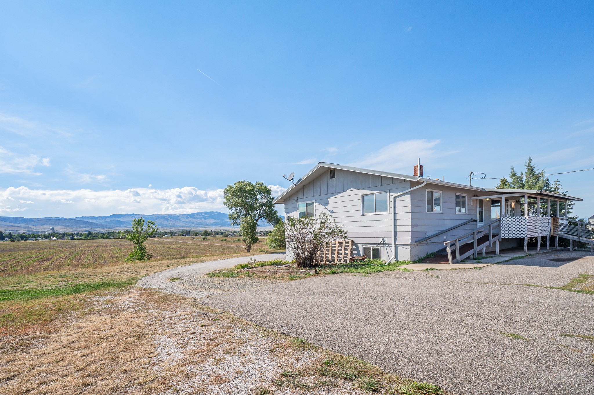 110 Us Highway 12 E Property Photo 3