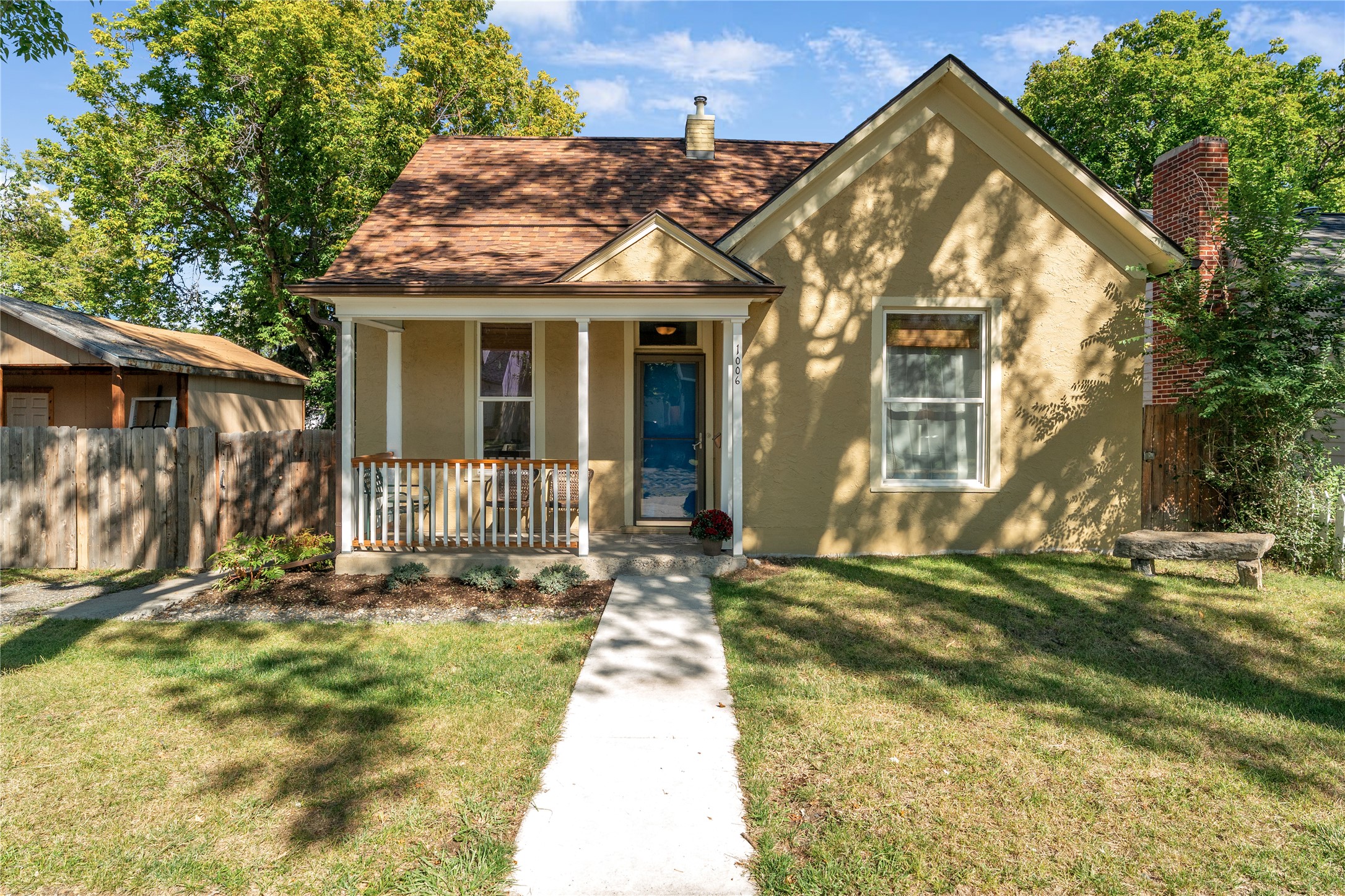 1006 Breckenridge Street Property Photo 1