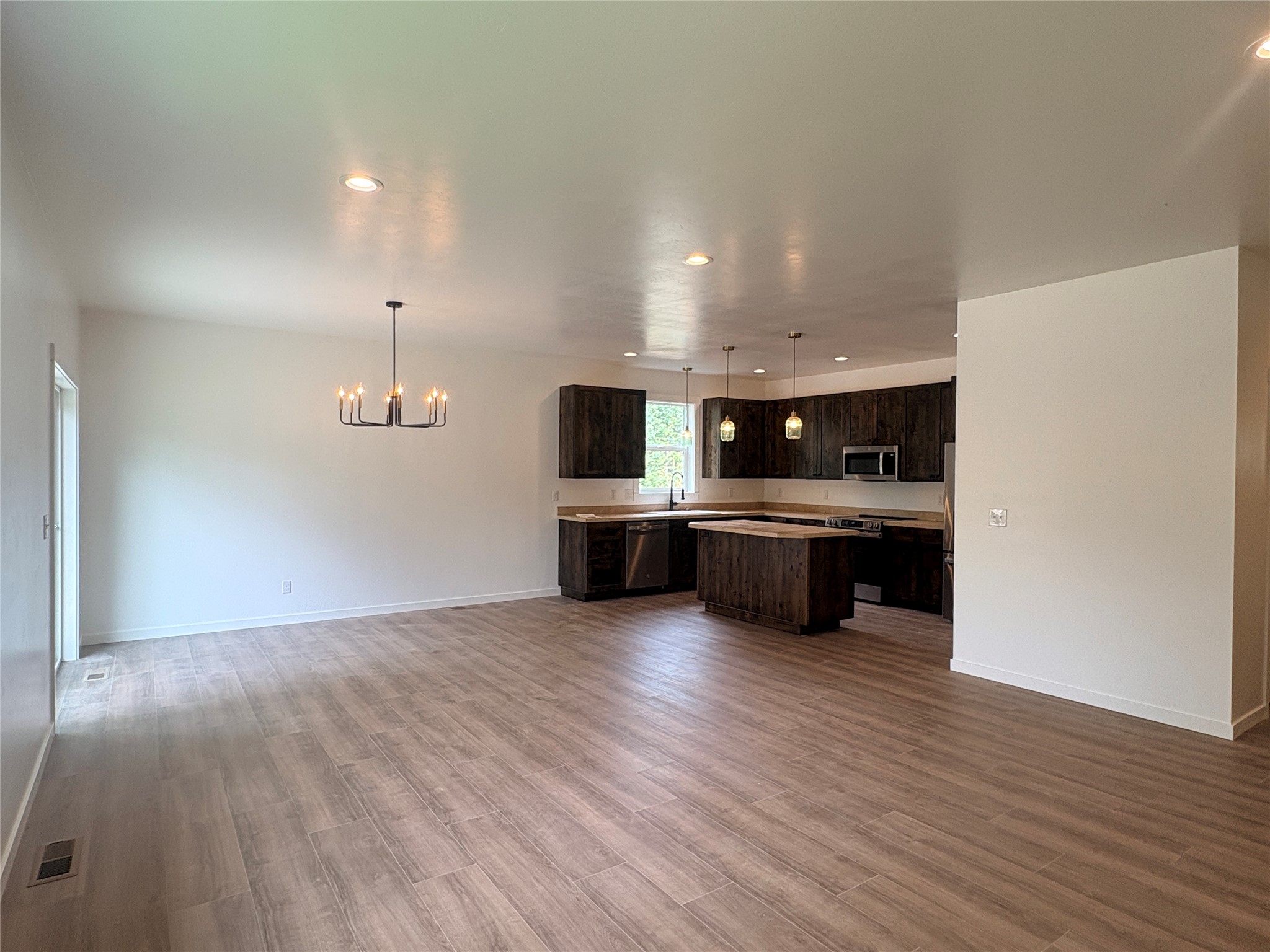 13515 Sundance Trail Property Photo 3
